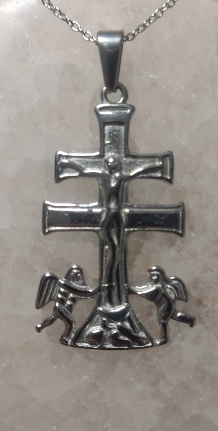 Colgante cruz de Caravaca 