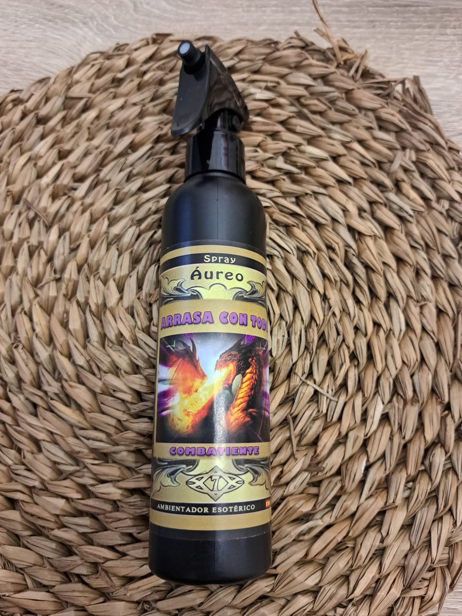 Spray aureo arrasa con todo