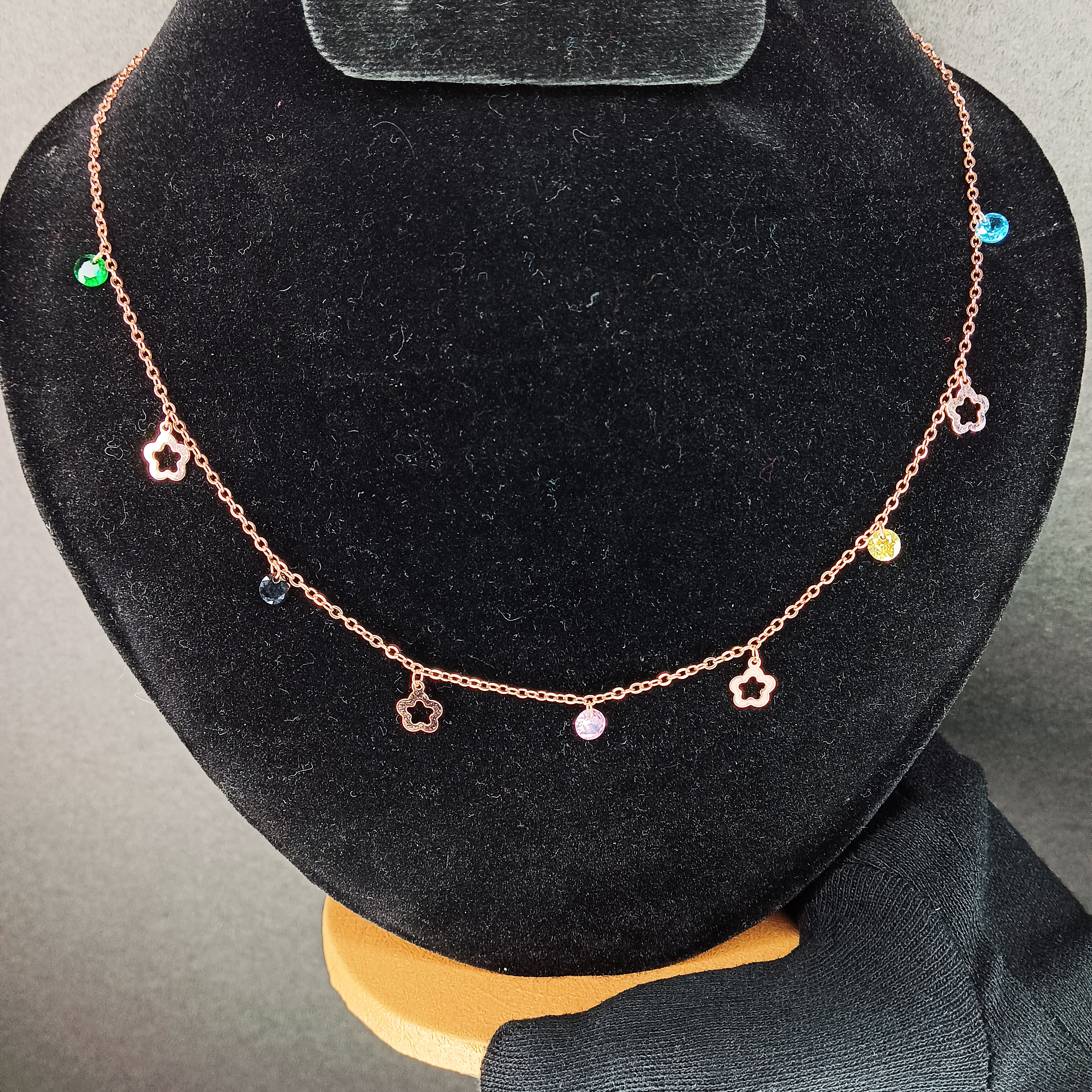 Rose Gold Flower Pendant Necklace
