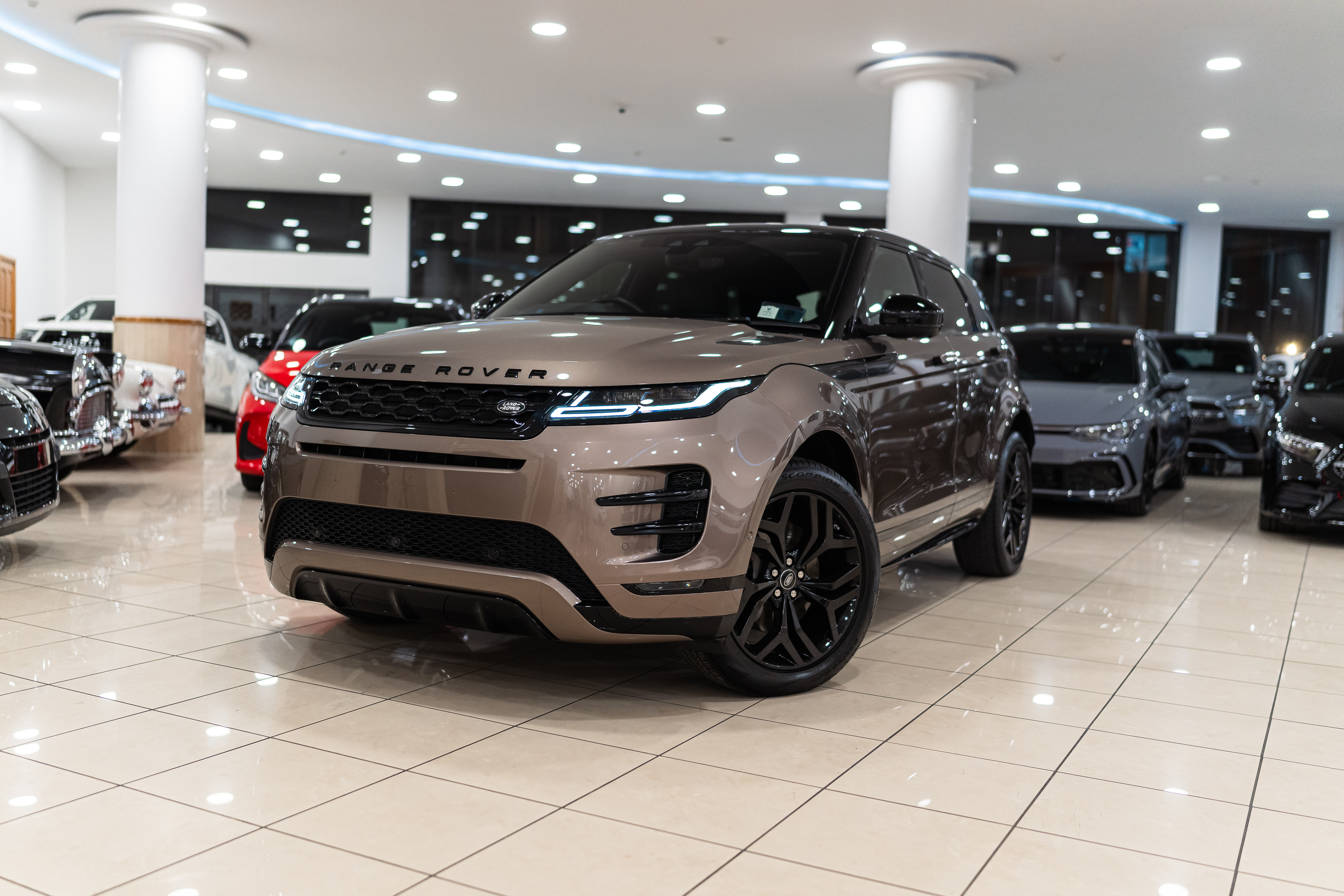 Range Rover Evoque R-Dynamic SE D150