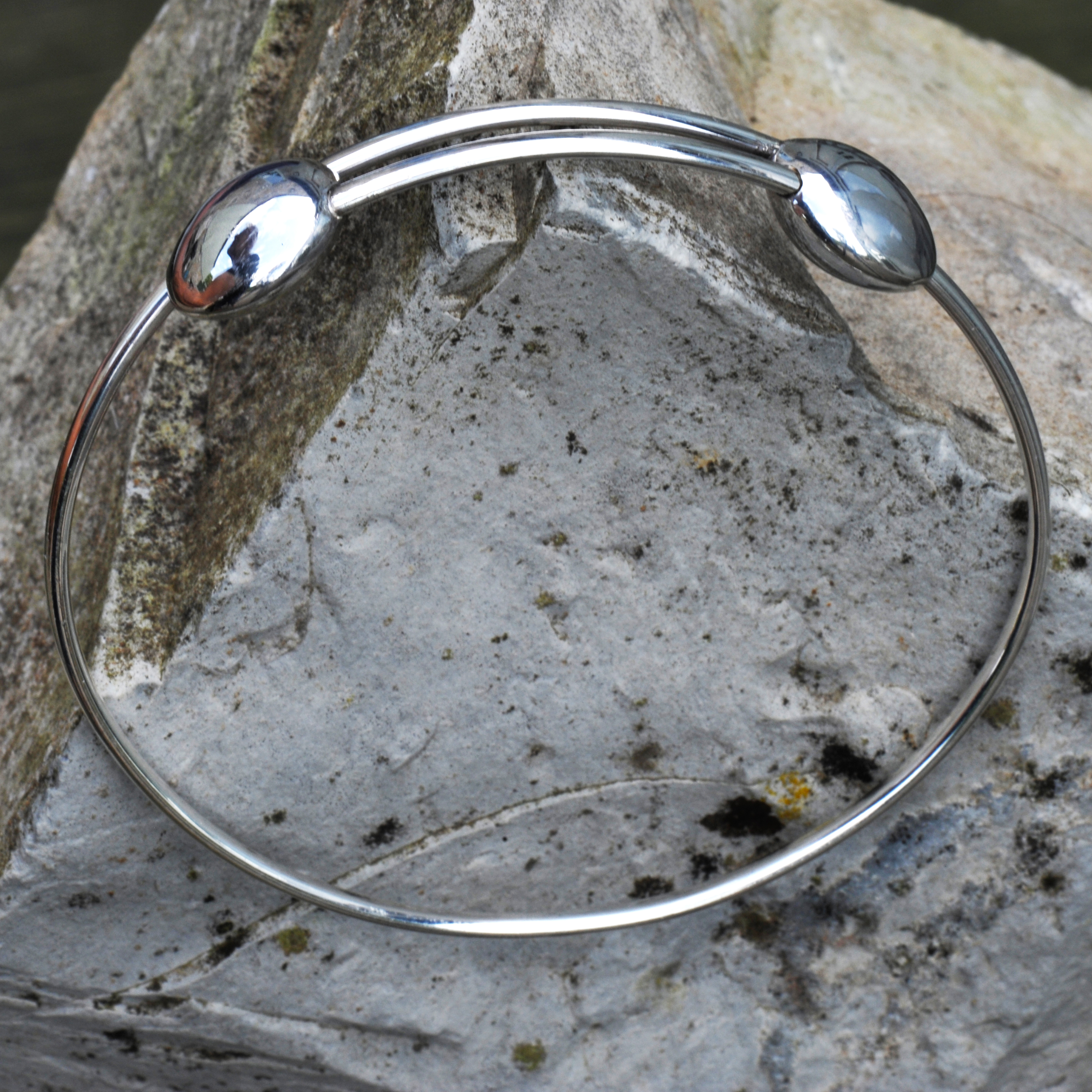 Orbis bangle