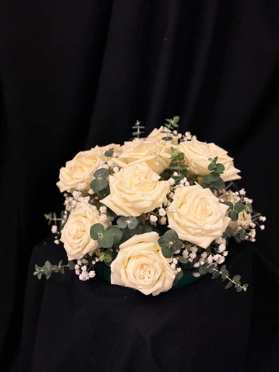 Coroa de Rosas Brancas