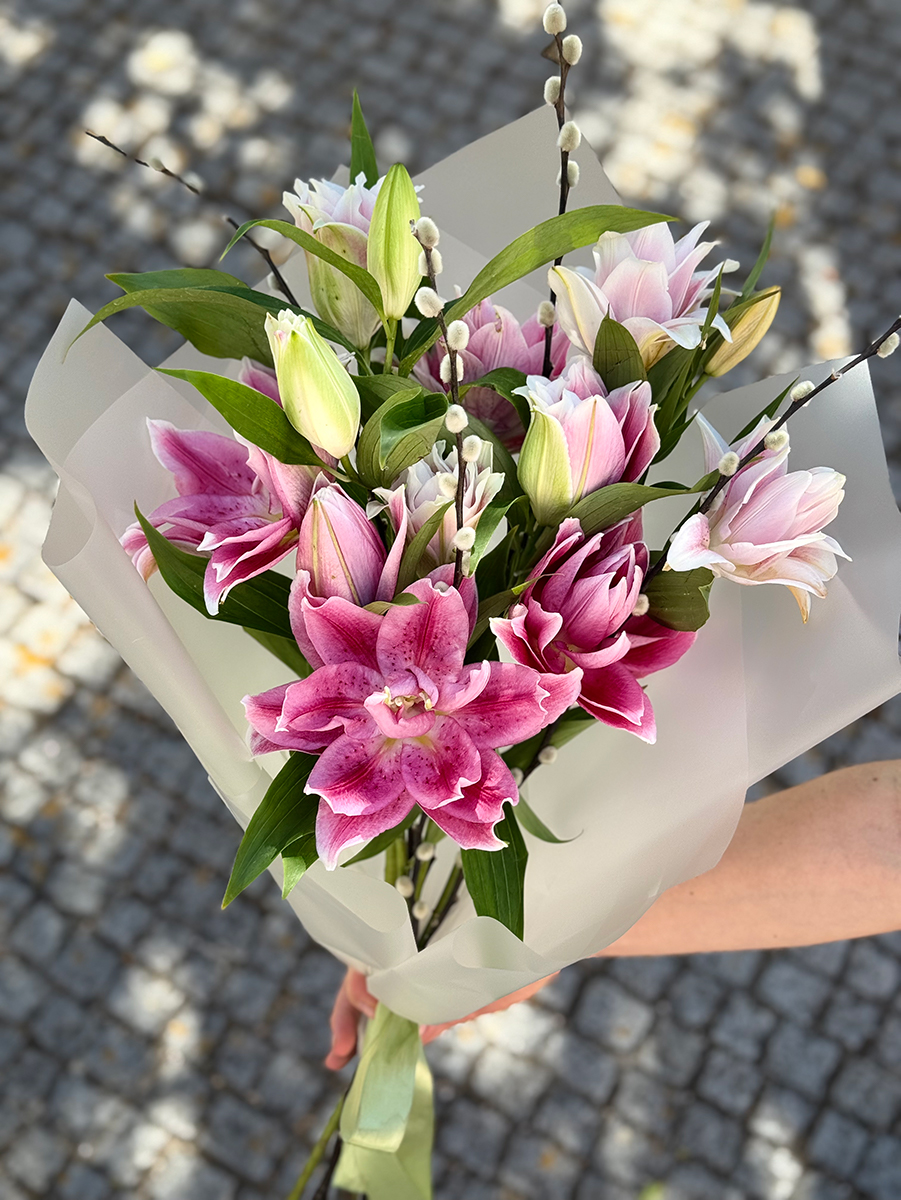 Lunar Lilies (Medium)