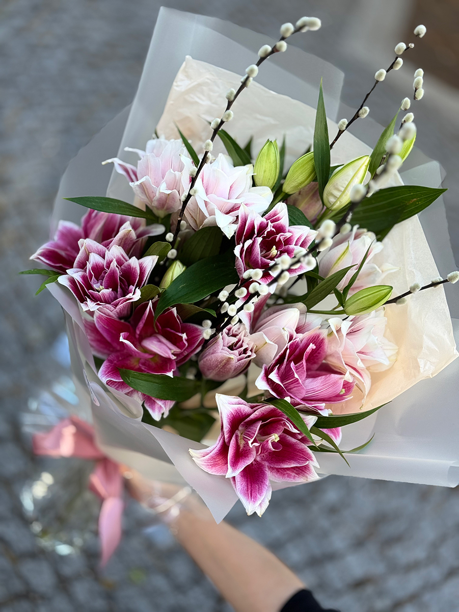 Lunar Lilies M