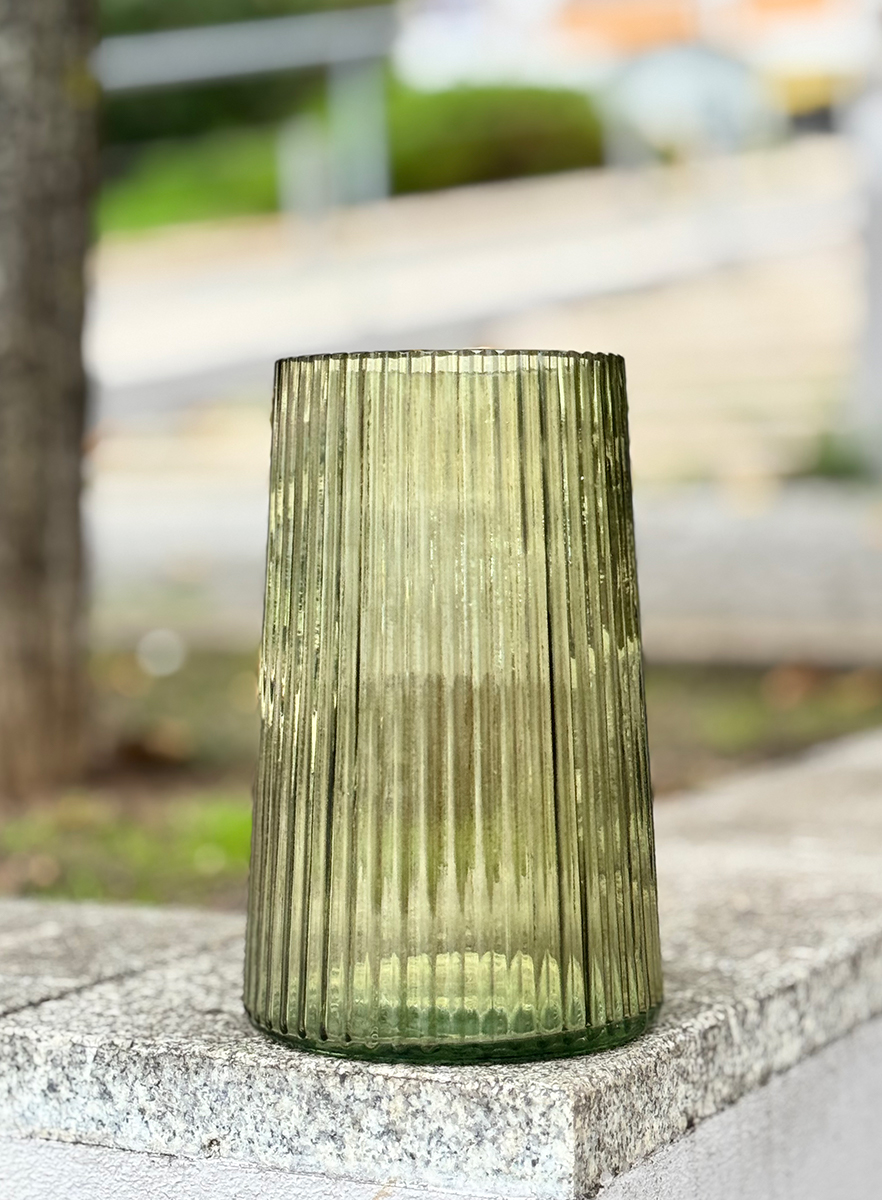 Vaso de vidro verde