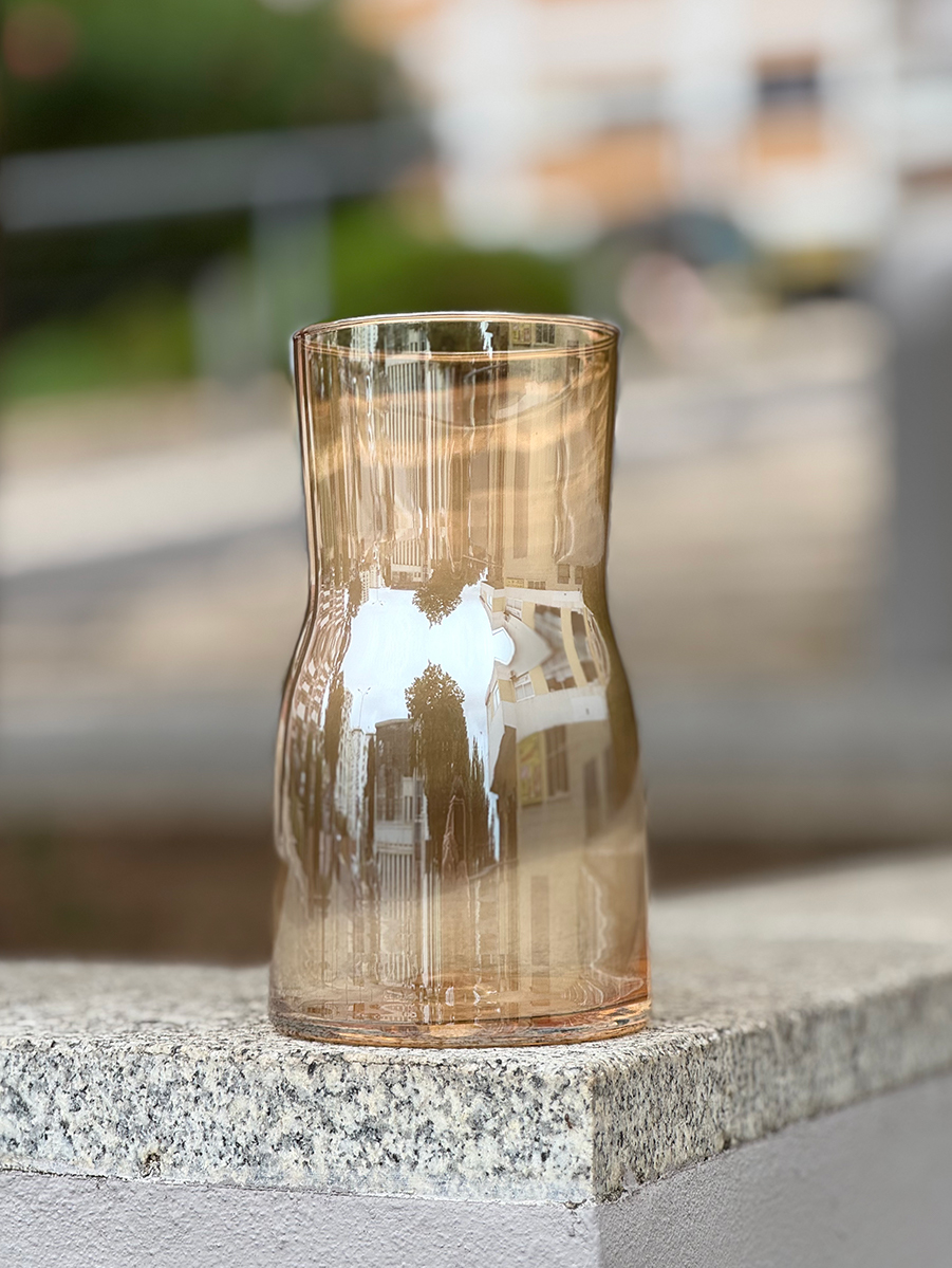 Vaso de vidro decorativo