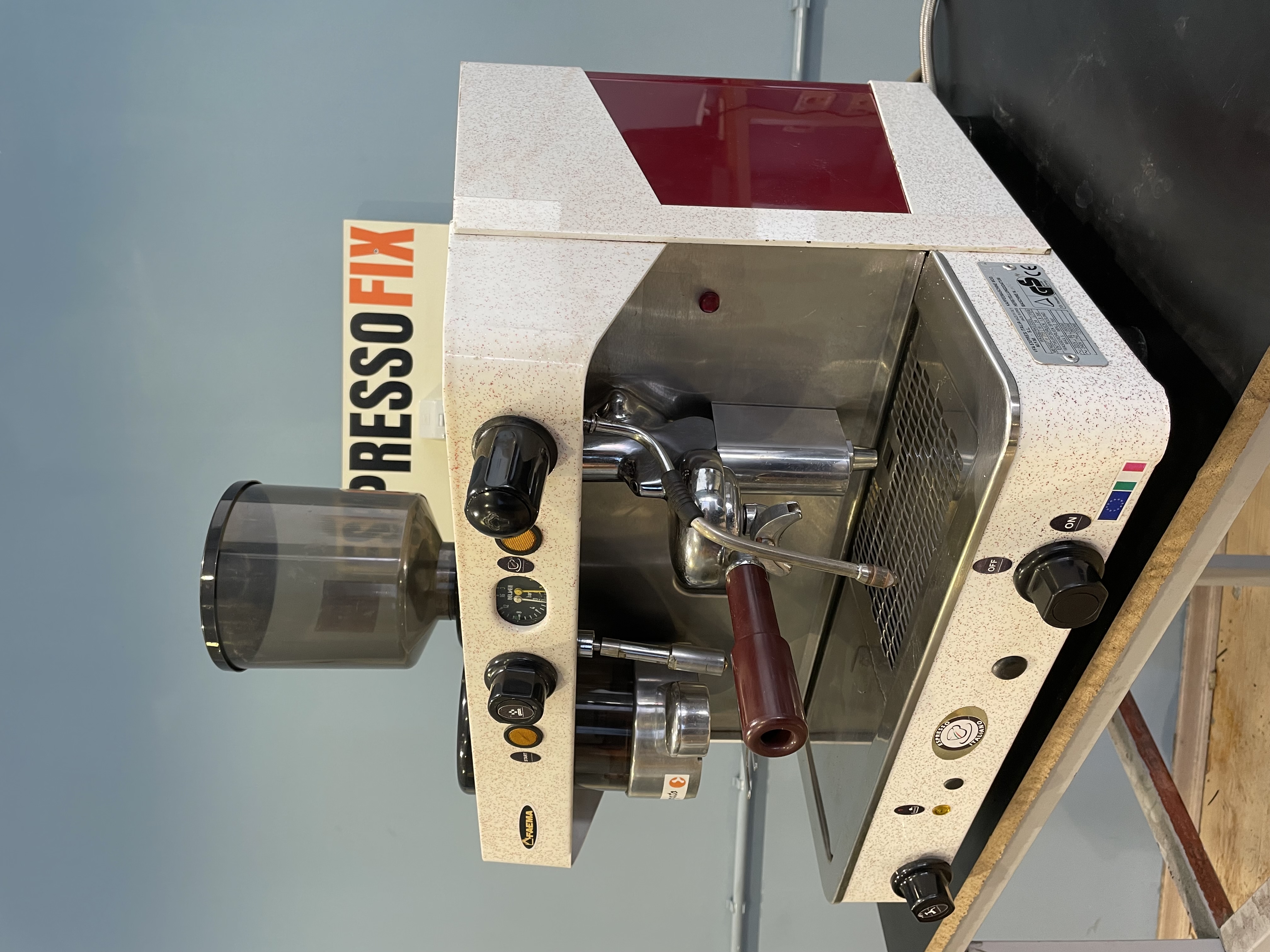 VFA EXPRES 1gr Değirmenli espresso makinesi