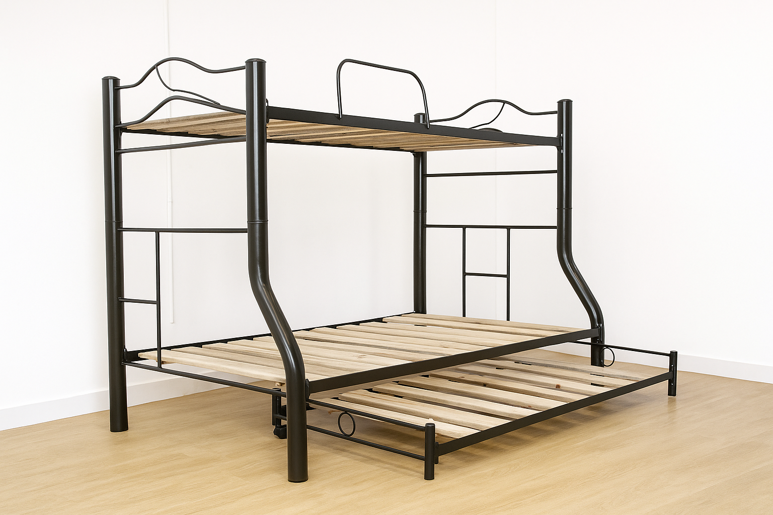 Metálico Tipo R + Cama Auxiliar: 1.00 * 1.90Mts - Arriba - 1.20 * 1.90 Abajo - Aux: 0.90 * 1.80 Mts 