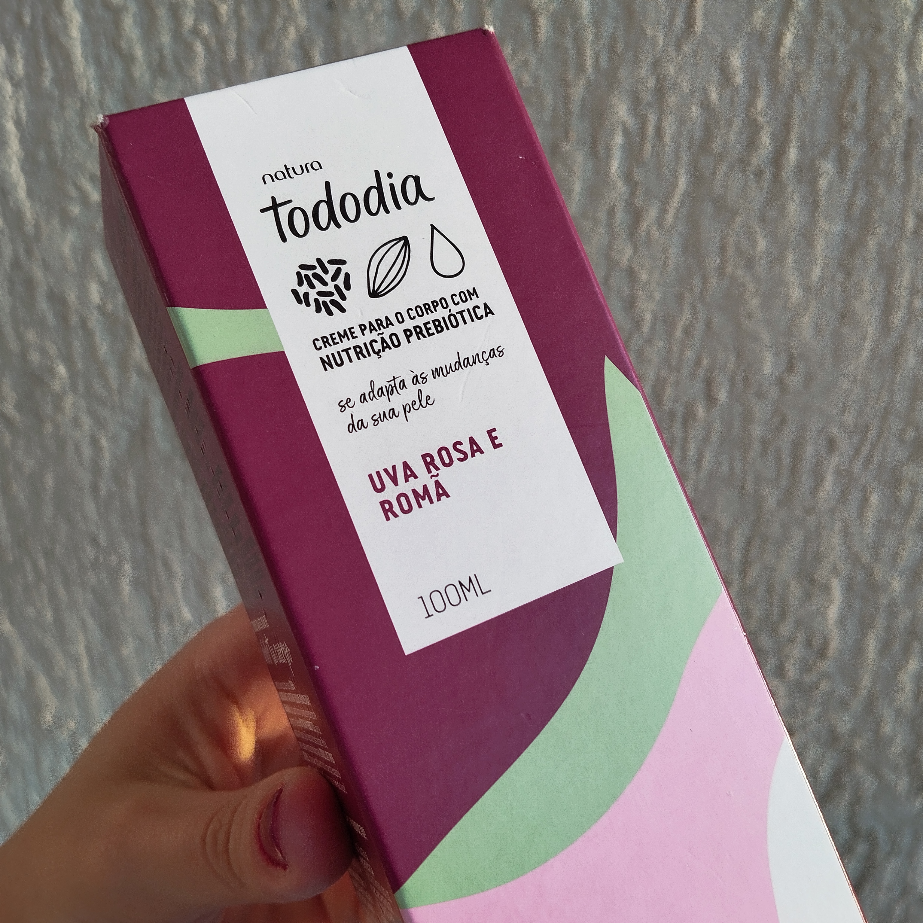 Hidratante Natura Uva Rosa e Romã