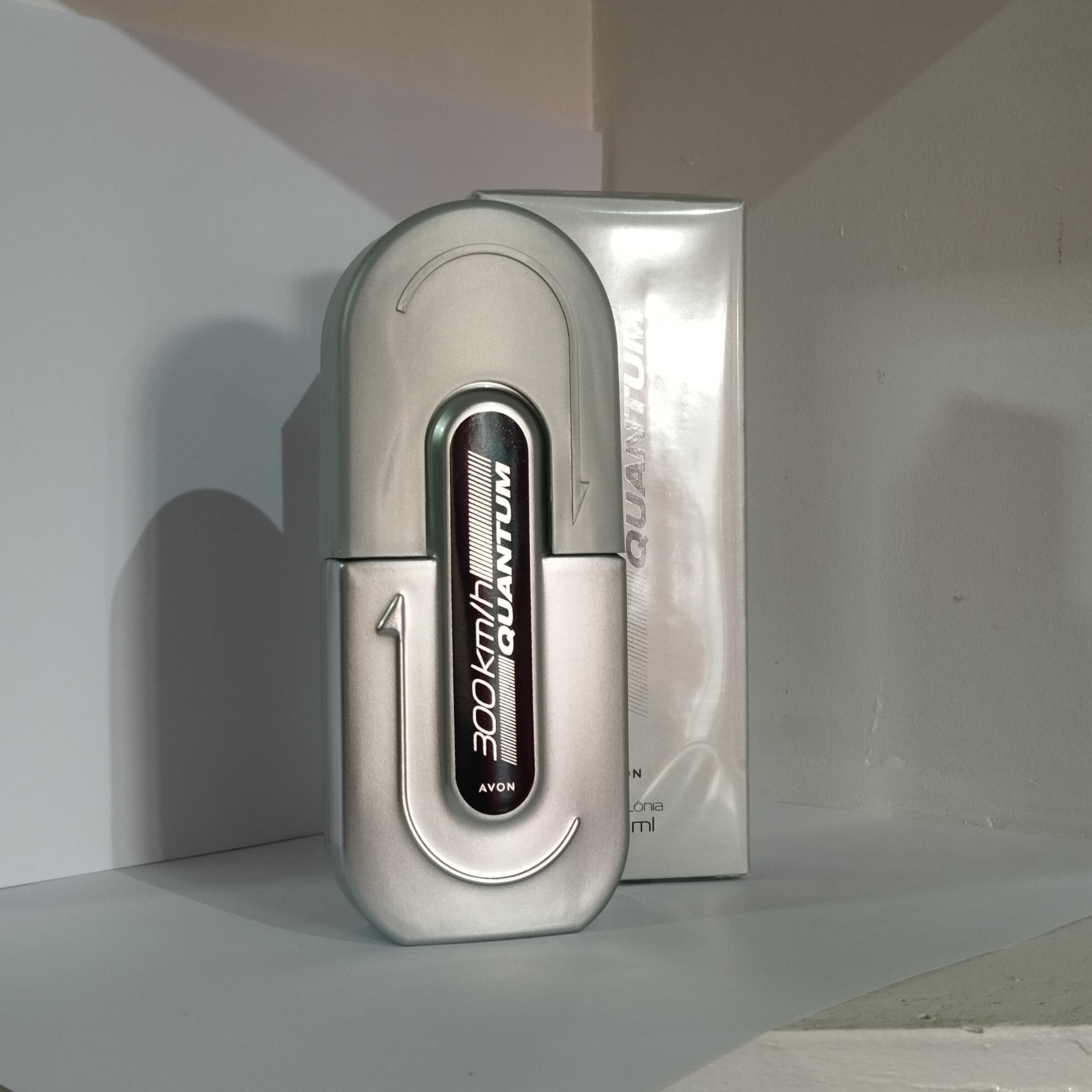 Perfume 300km/h Quantum Avon