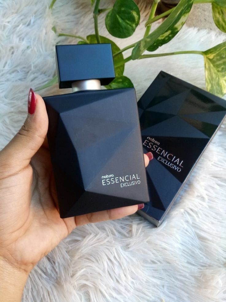 Perfume Essencial Oud  masculino Natura
