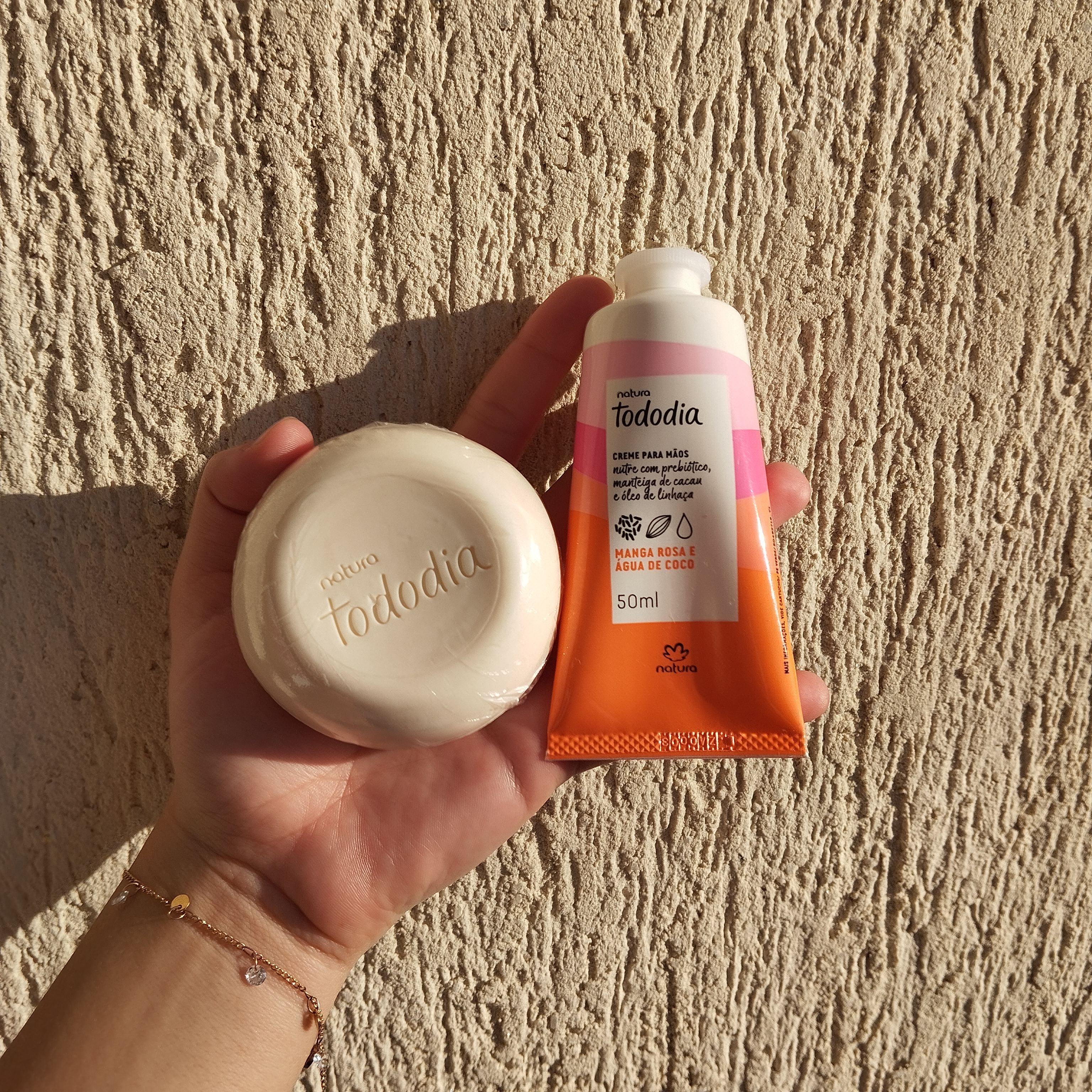 Kit Natura Sabonete e Hidratante para Mãos