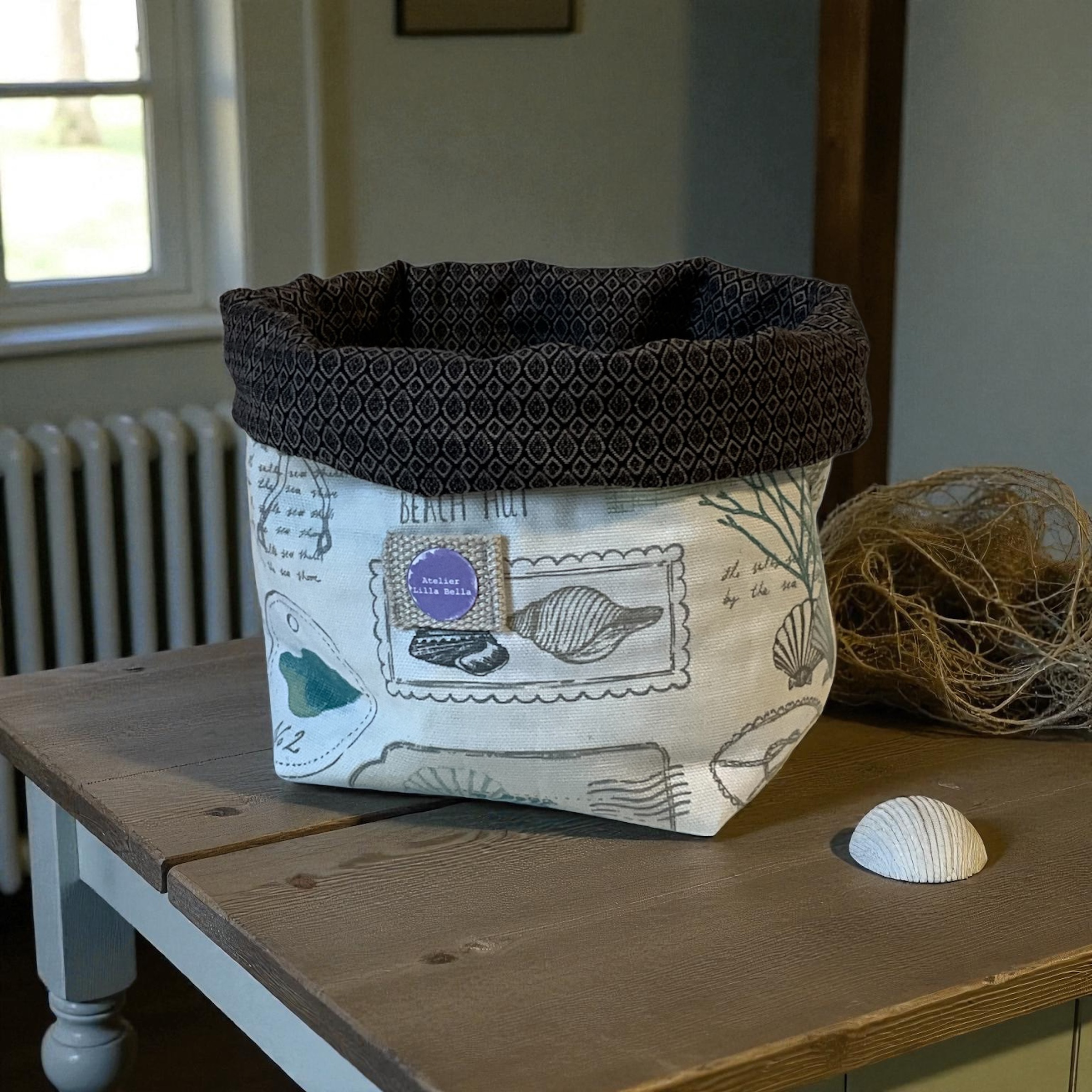 Panier en tissu motif coquillages