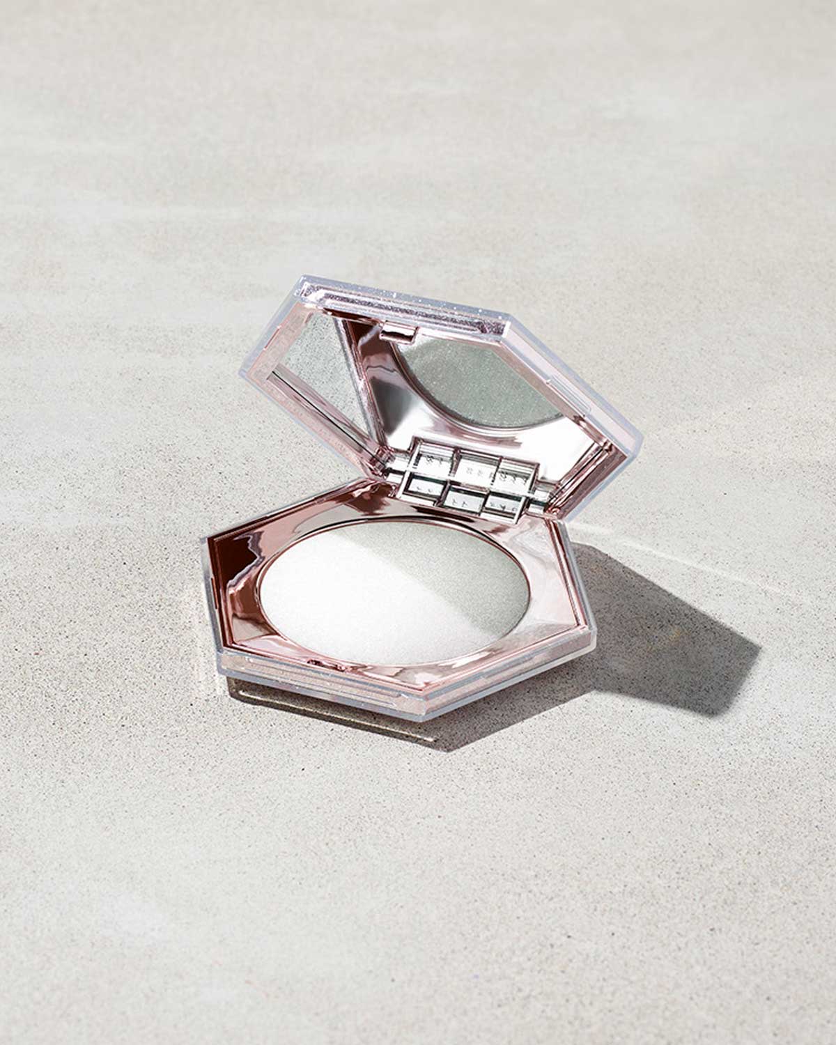  FENTY BEAUTY  Diamond Bomb All-Over Diamond Veil How  Many Carats Diamond Bomb