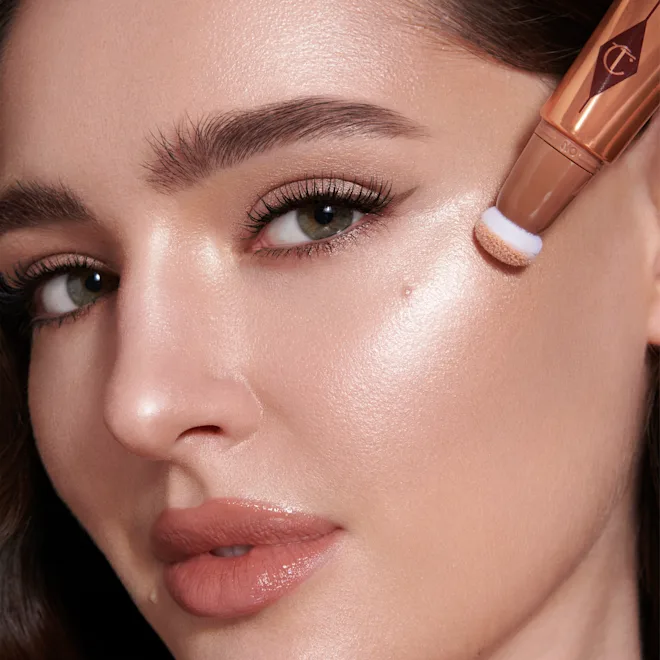 CHARLOTTE TILBURY  Beauty Light Wand Spotlight