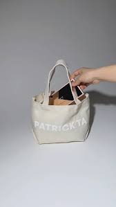  PATRICK TA  The Efflortless Tote