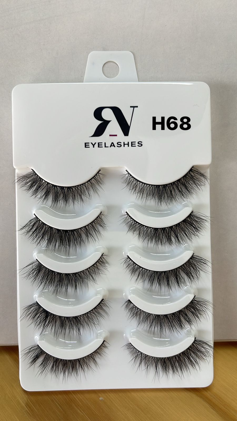 RV EYELASHES  Pestaña H68 Cabello Natural Blister de 5 pzas