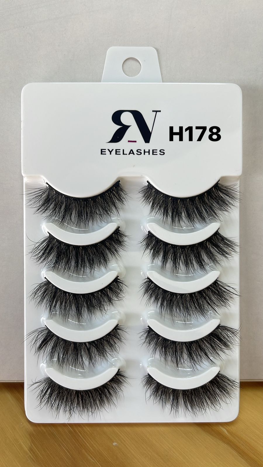 RV EYELASHES  Pestaña H178 Cabello Natural Blister de 5 pzas
