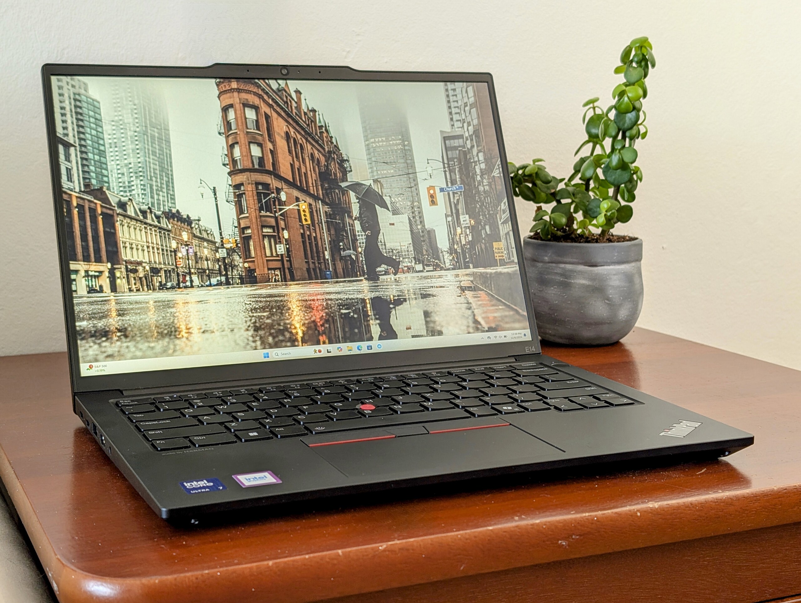 LENOVO Thinkpad E14 G6 U5 ( ULTRA 5 )