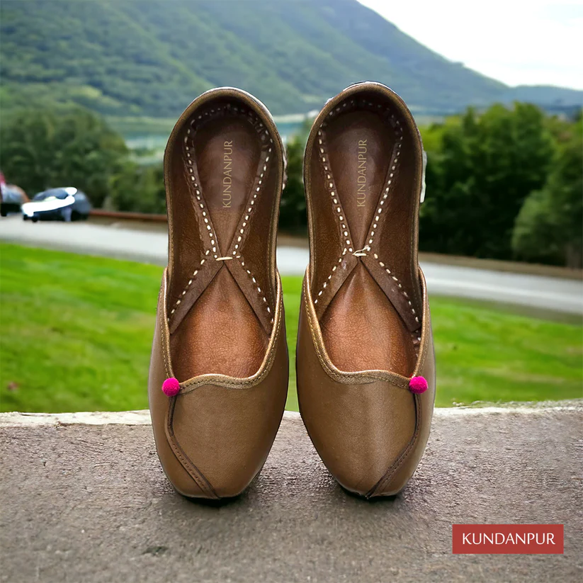 Traditional Brown Juttis