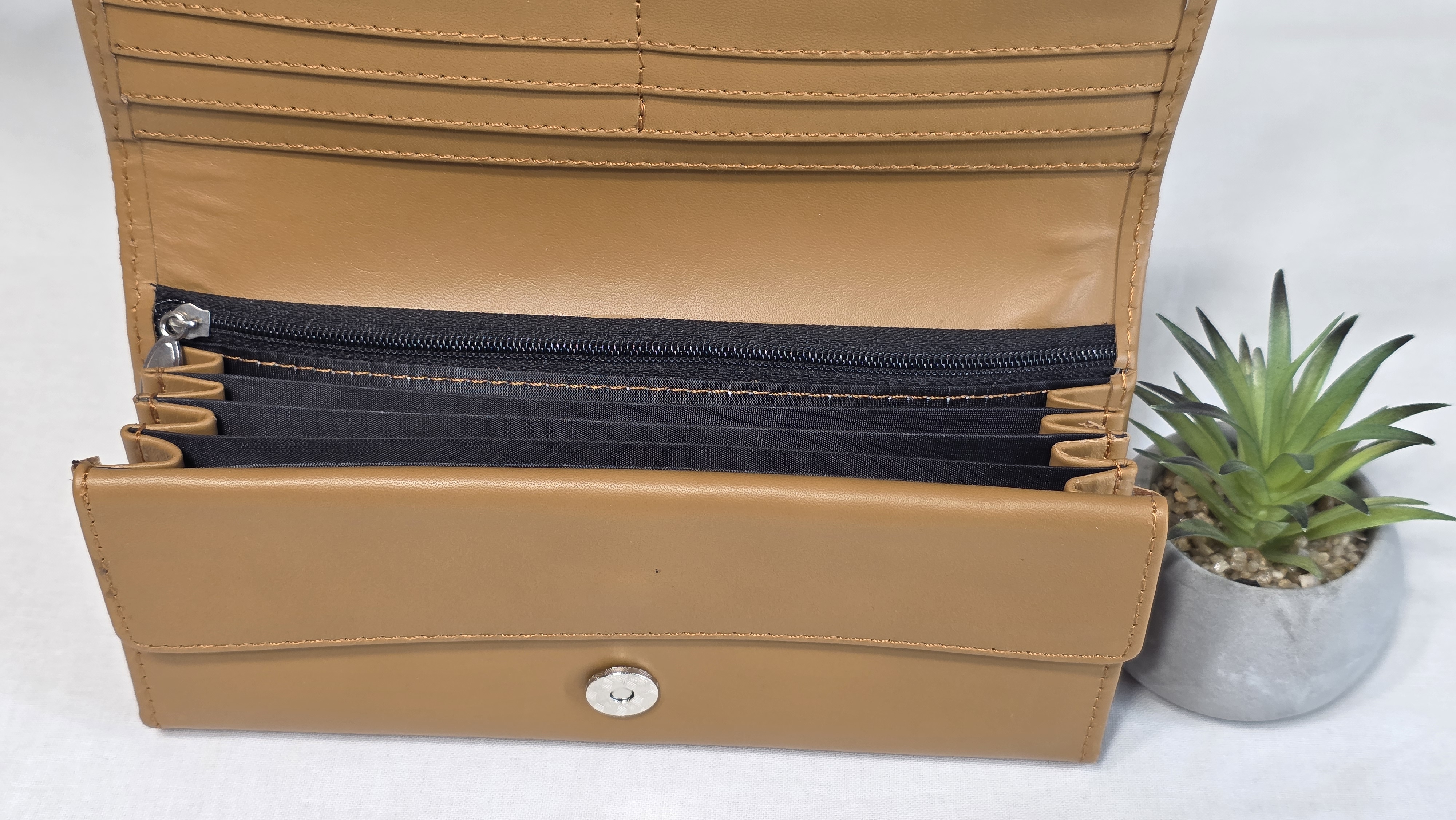 Leather Clutch - KE1