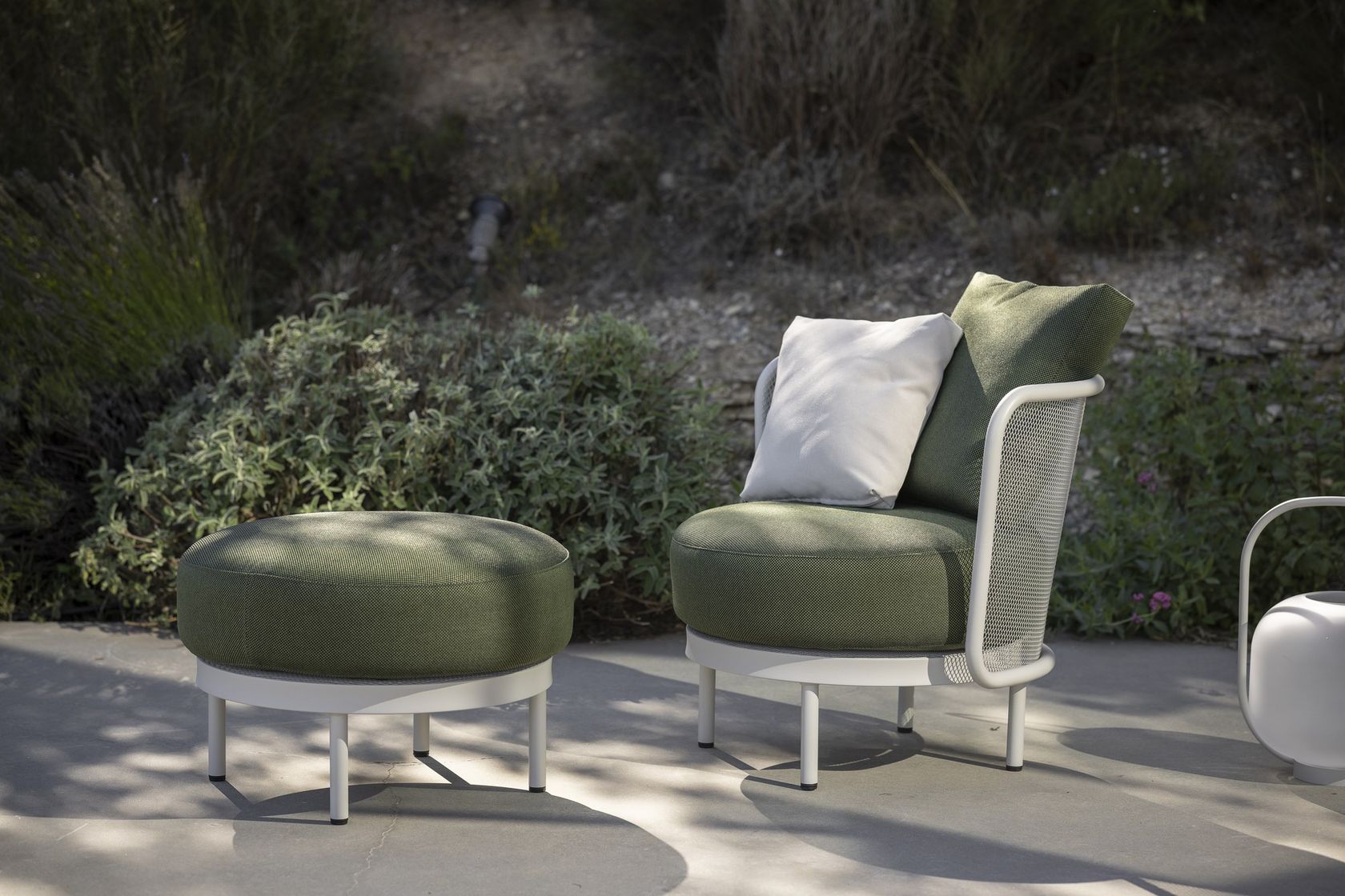 Outdoor Lounge Chair Set