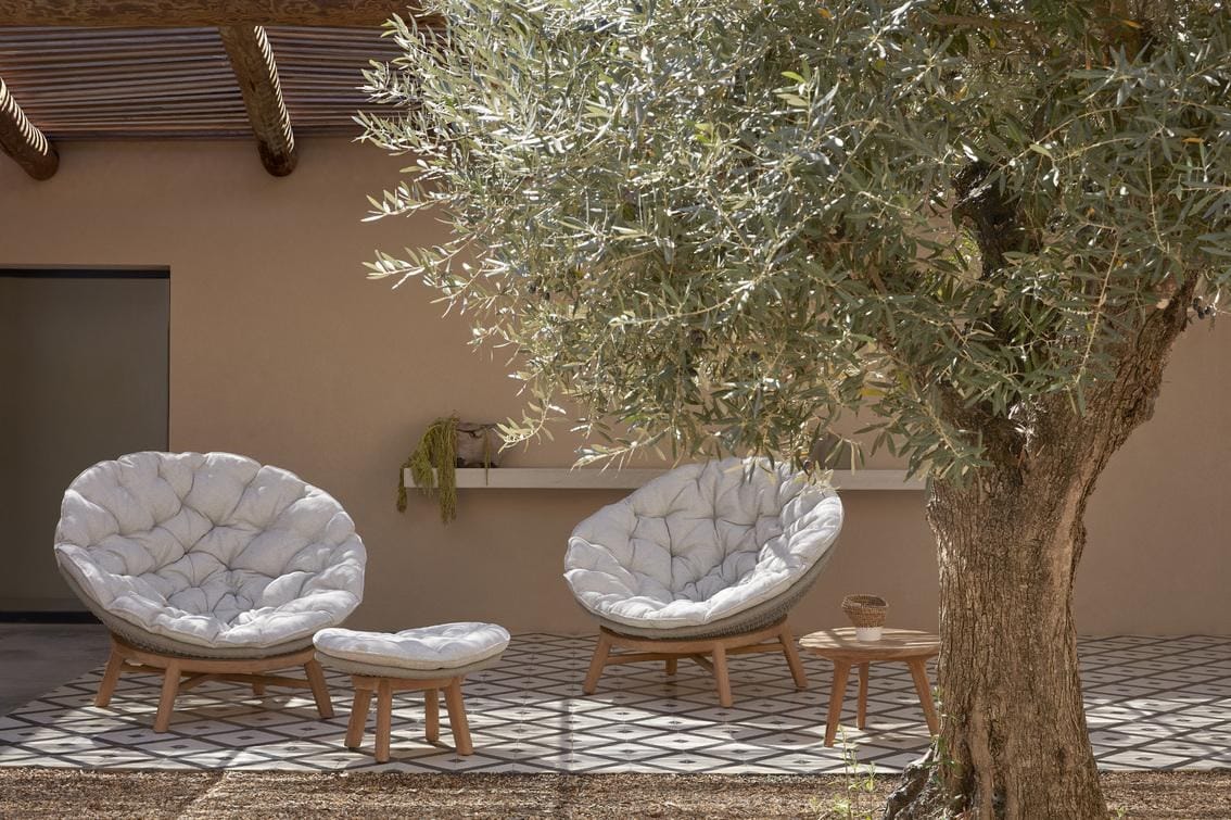 Modern Outdoor Lounge Chair Set