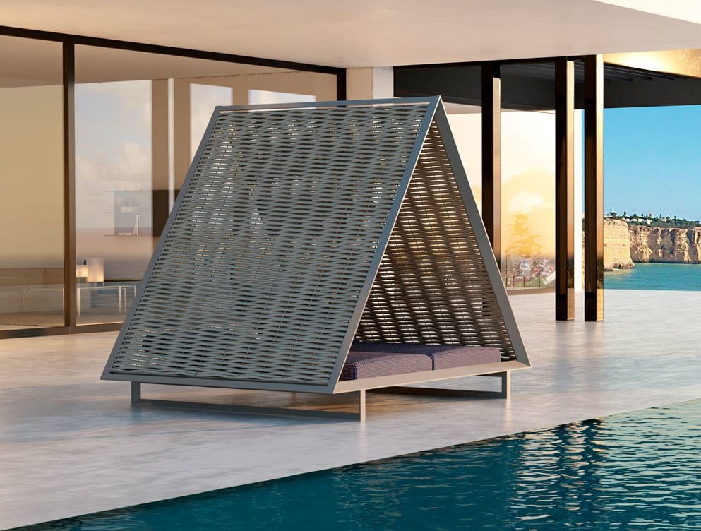 Modern Outdoor Daybed