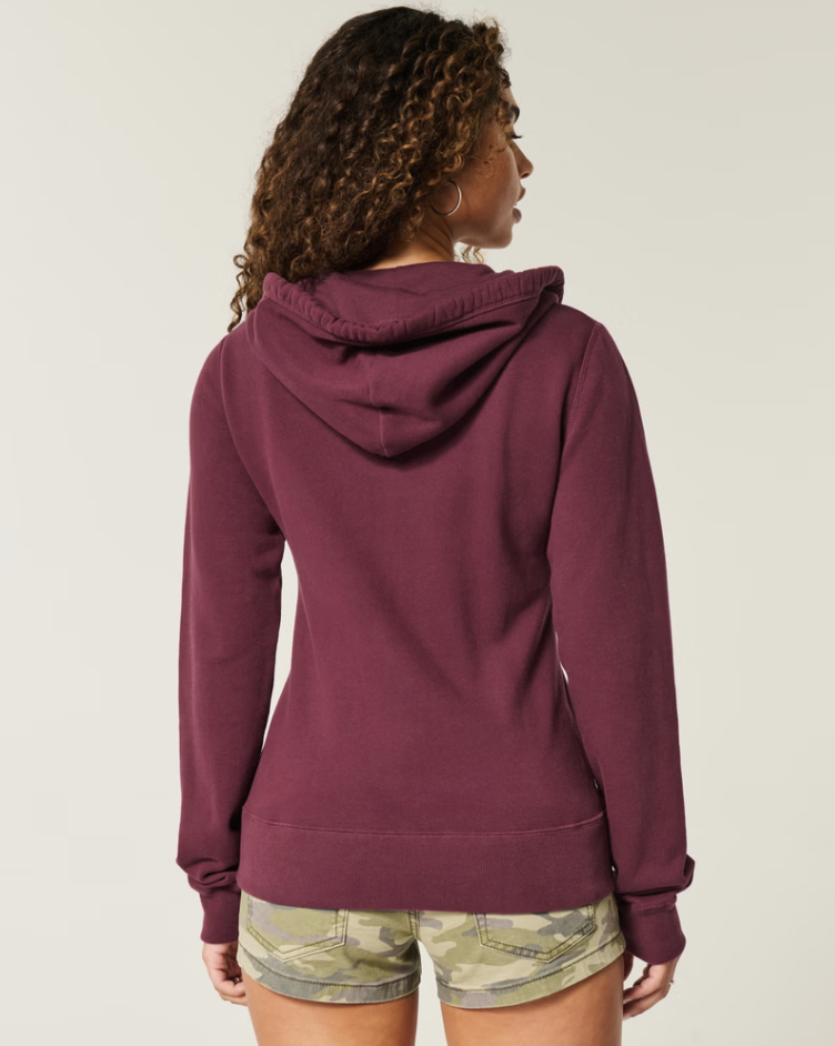 Hollister. Sudadera con capucha.