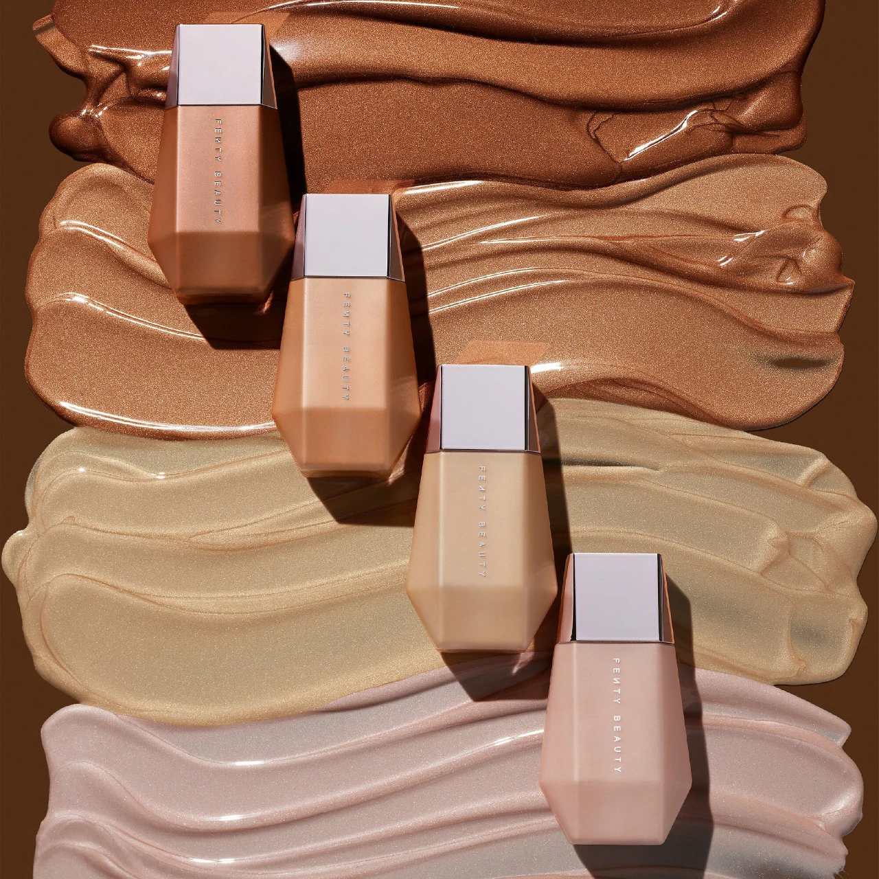 Fenty Beauty, Raze Drop'lit All-Over Glow Enhancer. Iluminador color Bronze.