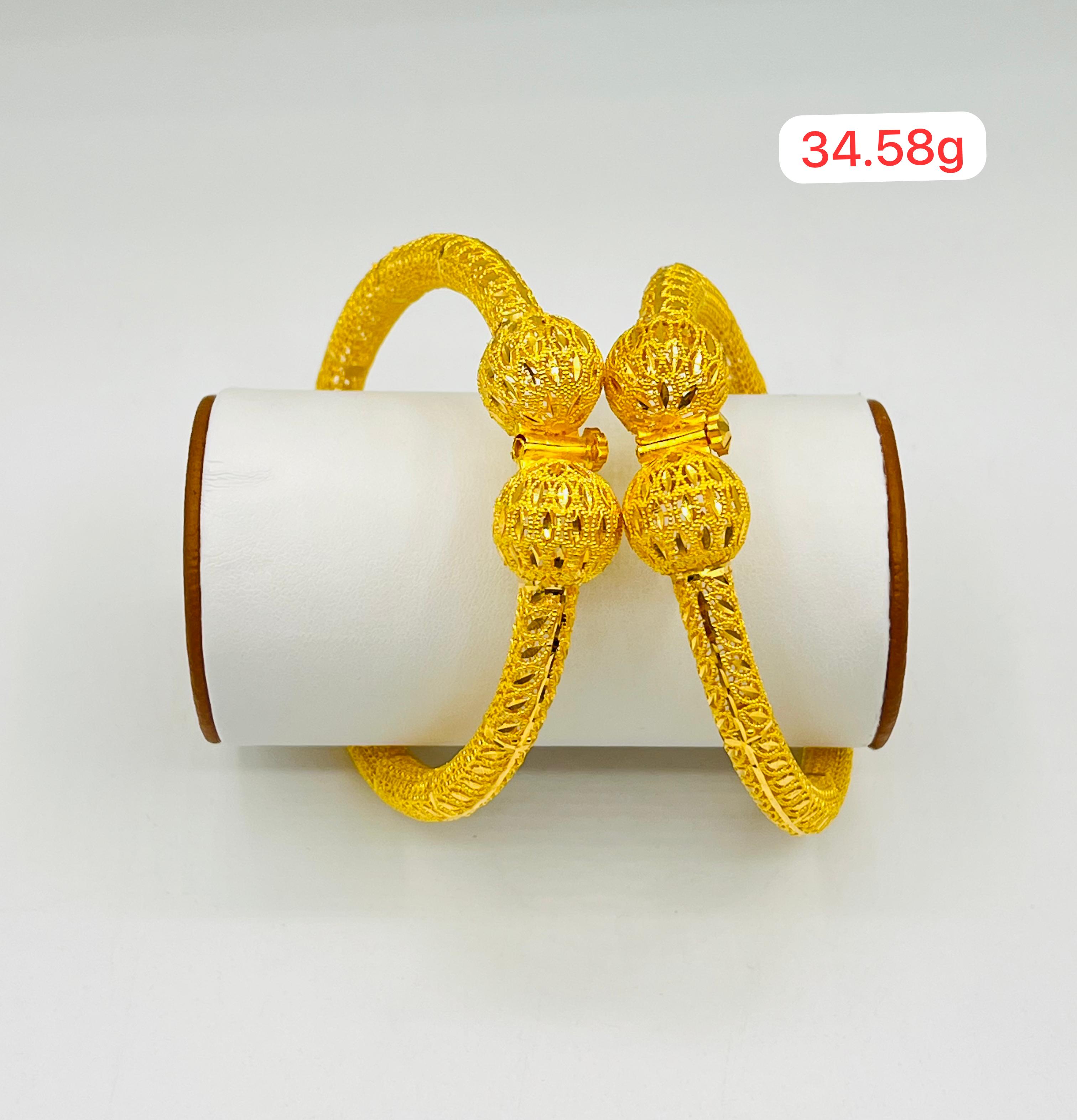 Bracelets en or uniquement sur commande