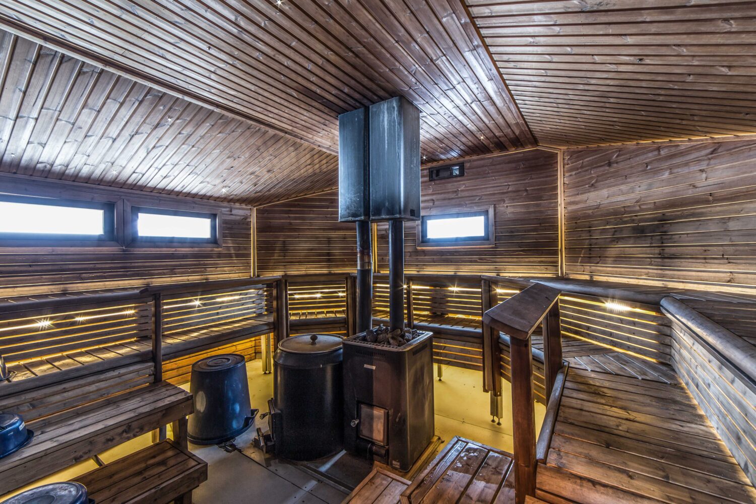 Ice Swimming, Arctic Sauna, and Outdoor Hot Bath - Trip 1