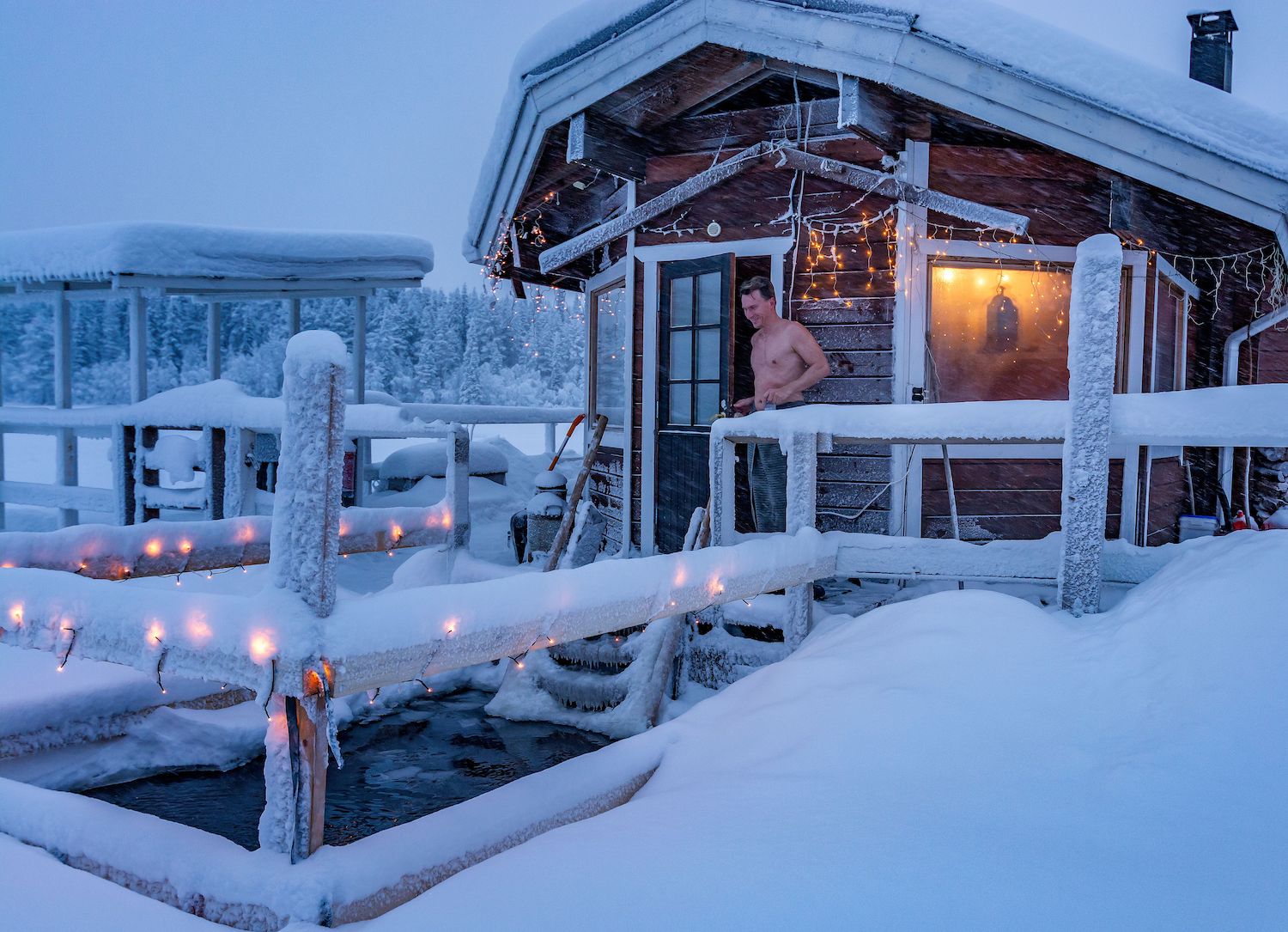 Ice Swimming, Arctic Sauna, and Outdoor Hot Bath - Trip 1