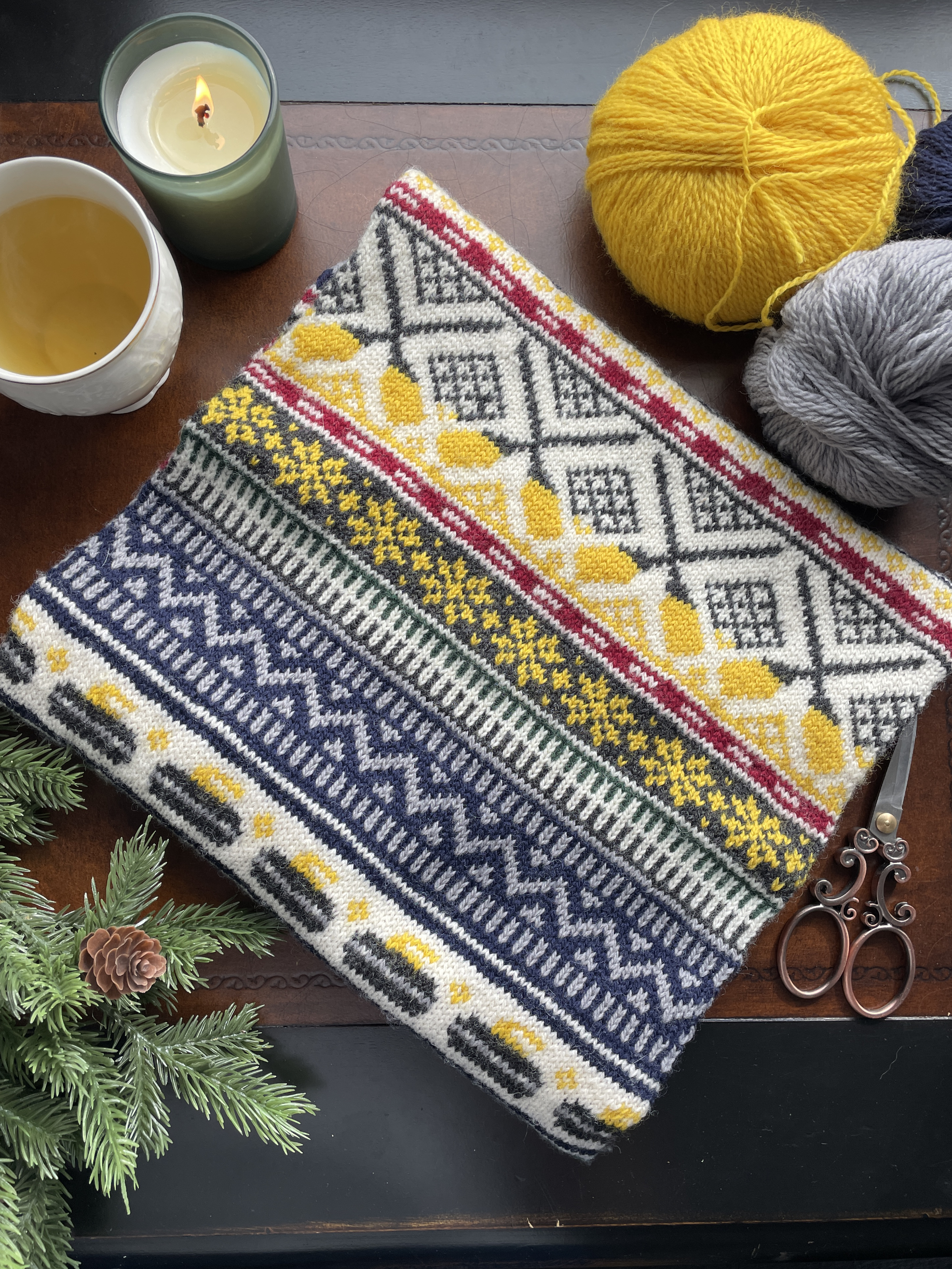 Thick Curling Cowl