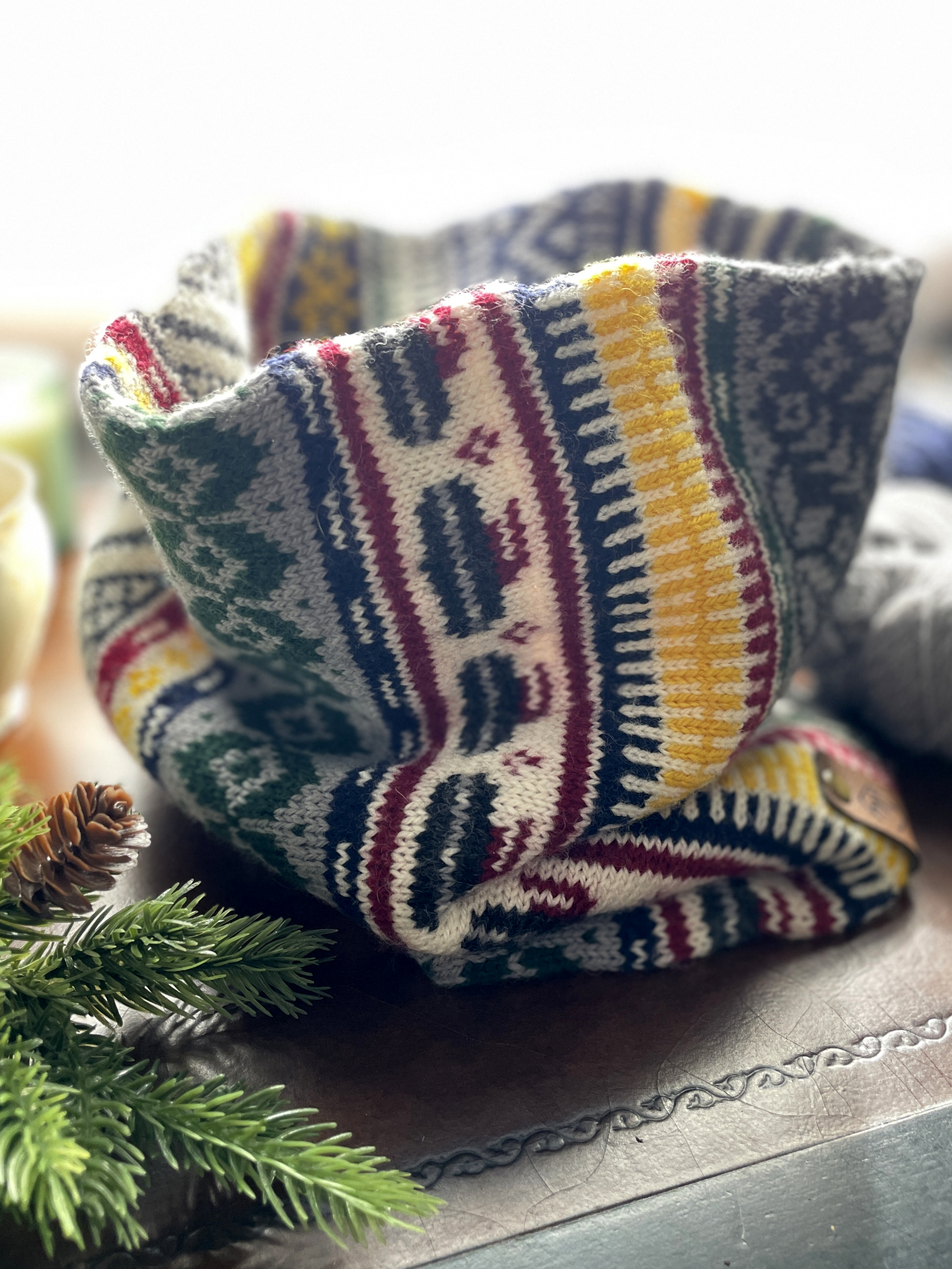 Thick Curling Cowl