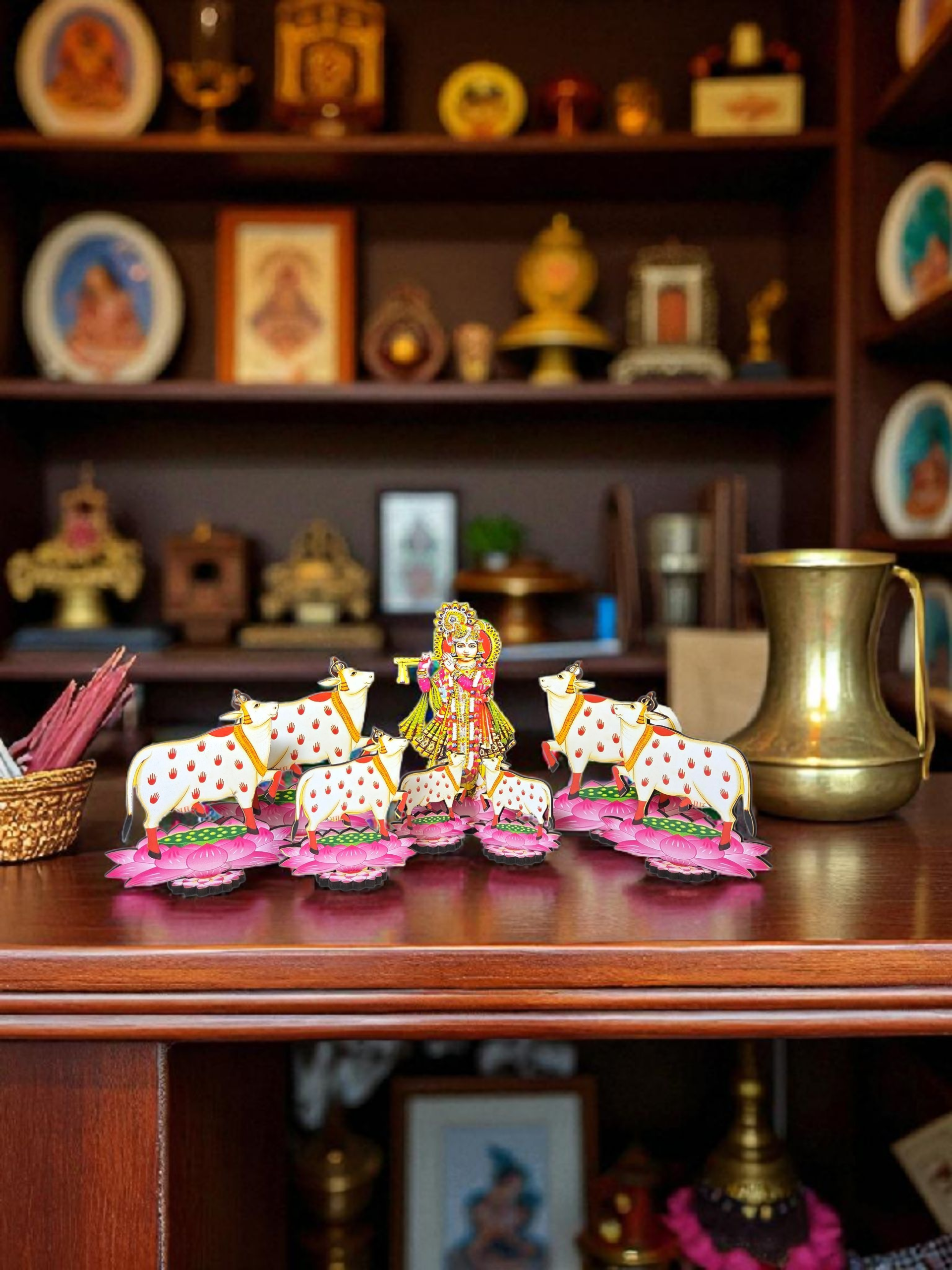 गोपाल और गौ माता टेबलटॉप सेट (Gopal & Cows Circular Tabletop Decor Set)