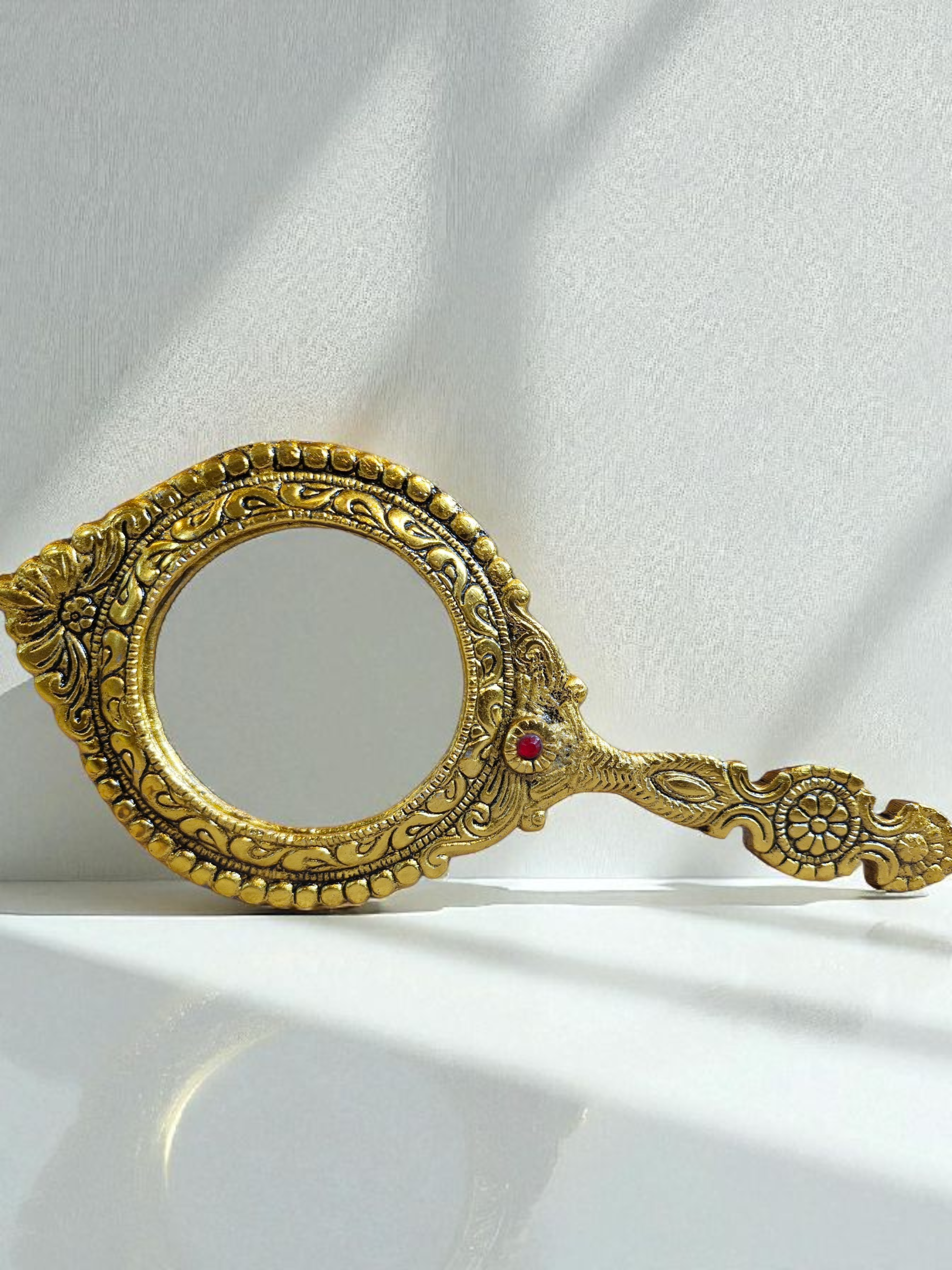 Golden Finish Hand Mirror (Metal)