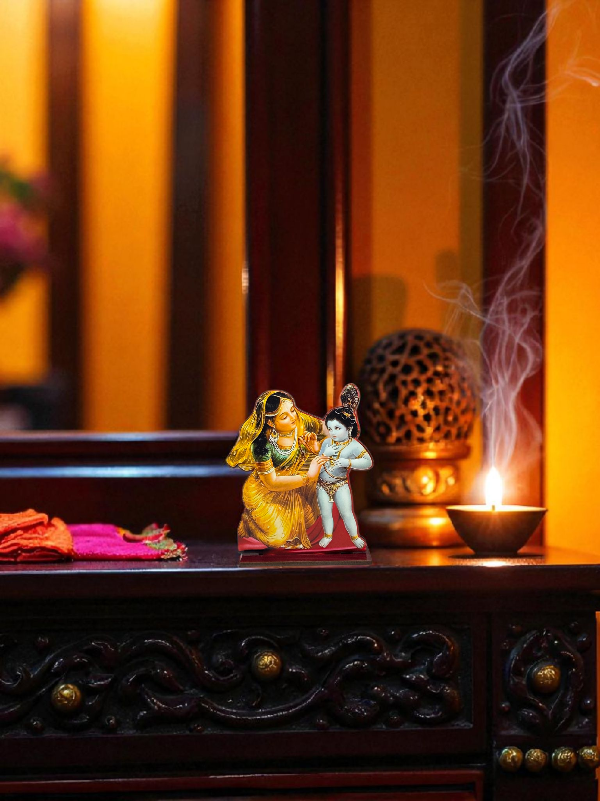यशोदा-कृष्ण वात्सल्य लीला टेबलटॉप (Yashoda-Krishna Vatsalya Leela Tabletop Standee)
