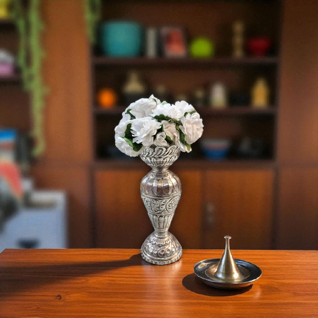 Silver Finish Vase ( Fool Daan )