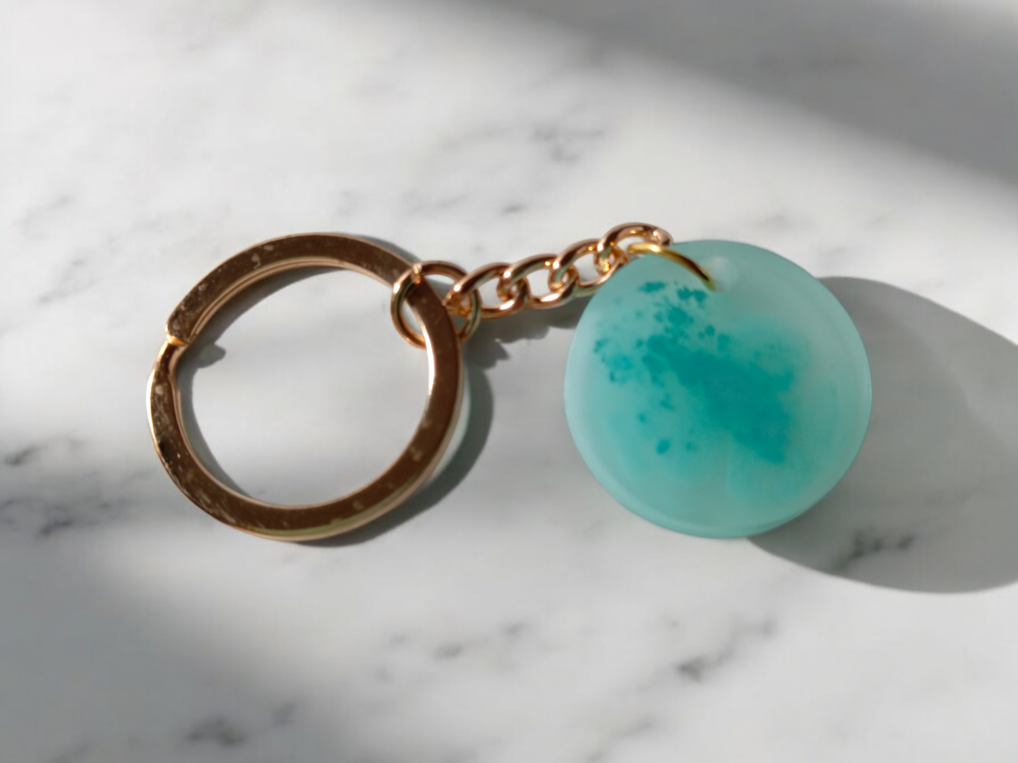 Llaveros de resina personalizados | Artesanales y únicos