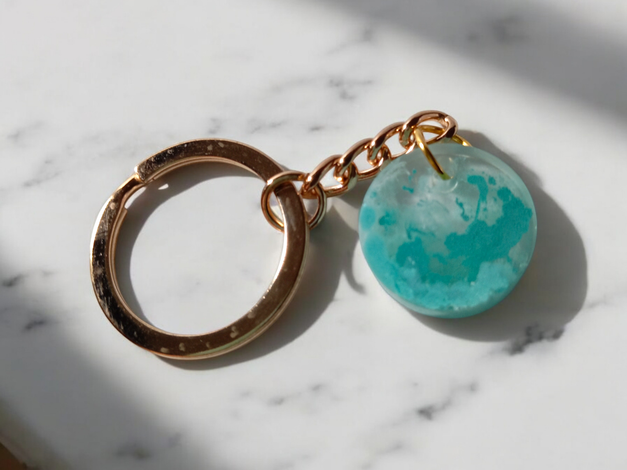 Llaveros de resina personalizados | Artesanales y únicos