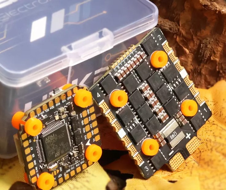 32-bit 60AF722 V2 Mini Flying Tower 2-6S FPV Racing Drone Flight Control ESC