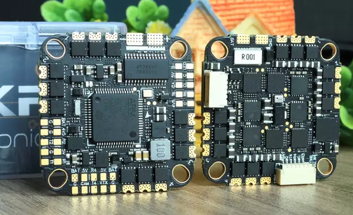 F722 BLHeli_32 45A AIO 128K Flight Control ESC 4-in-1 FPV Racing Drone