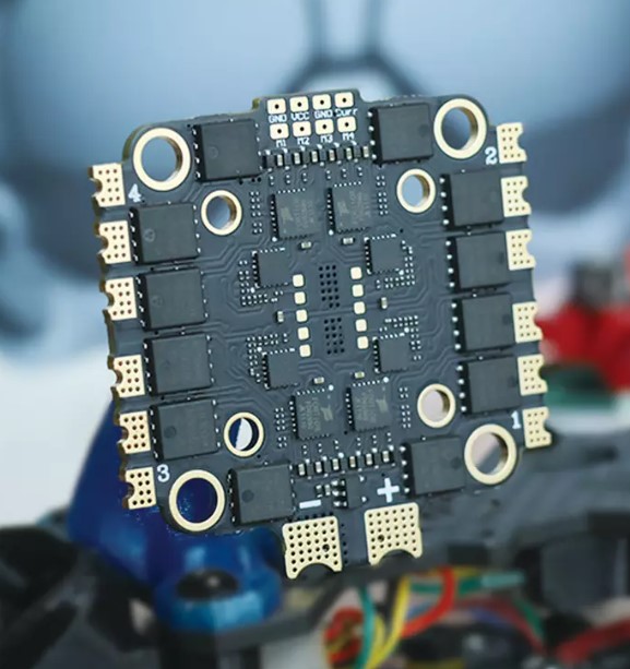 BLS 45A 4-in-1 ESC 2-6S 20*20mm /30.5*30.5mm Double Hole Spacing ESC