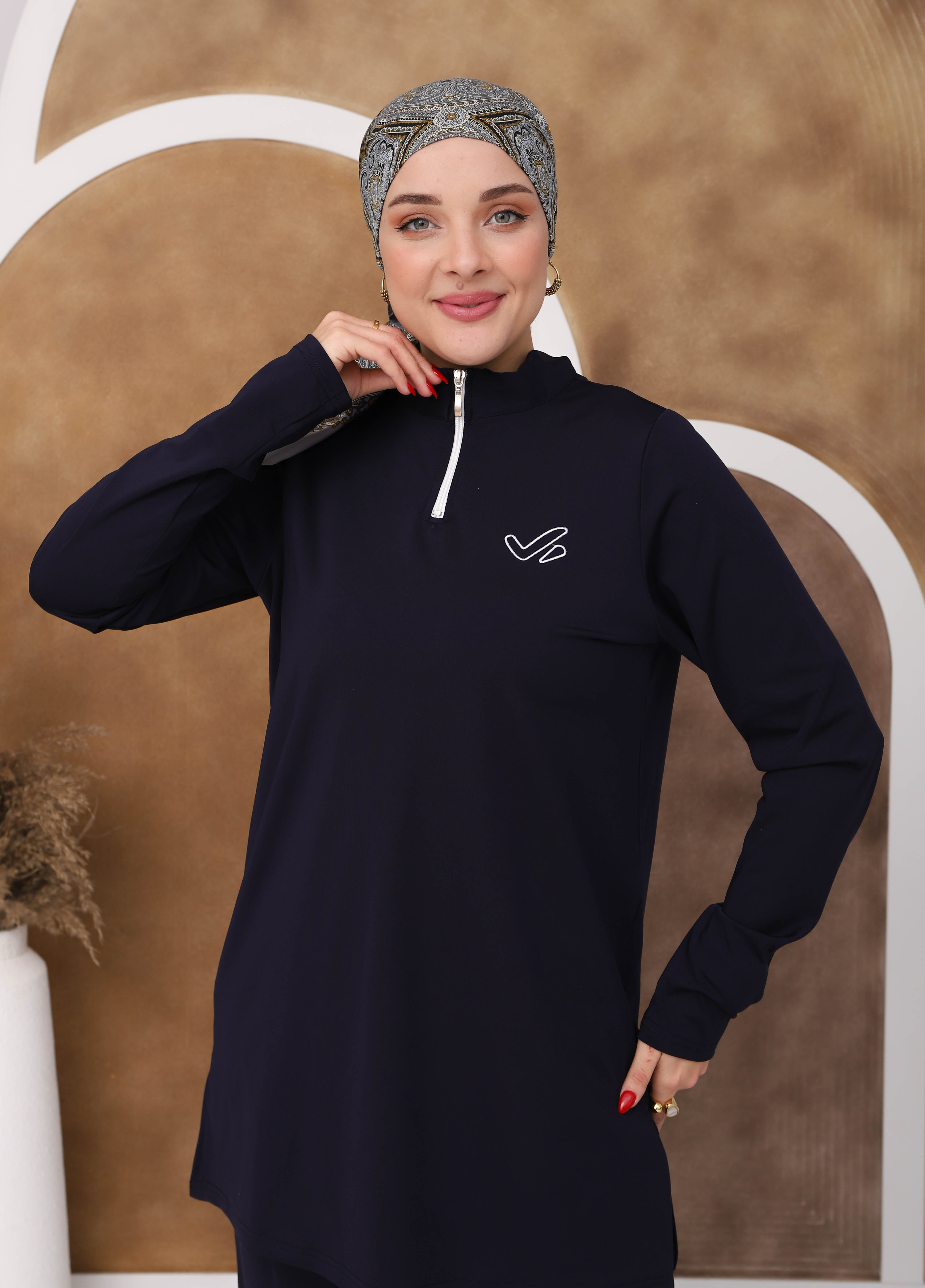 Ensemble sportif bleu marine