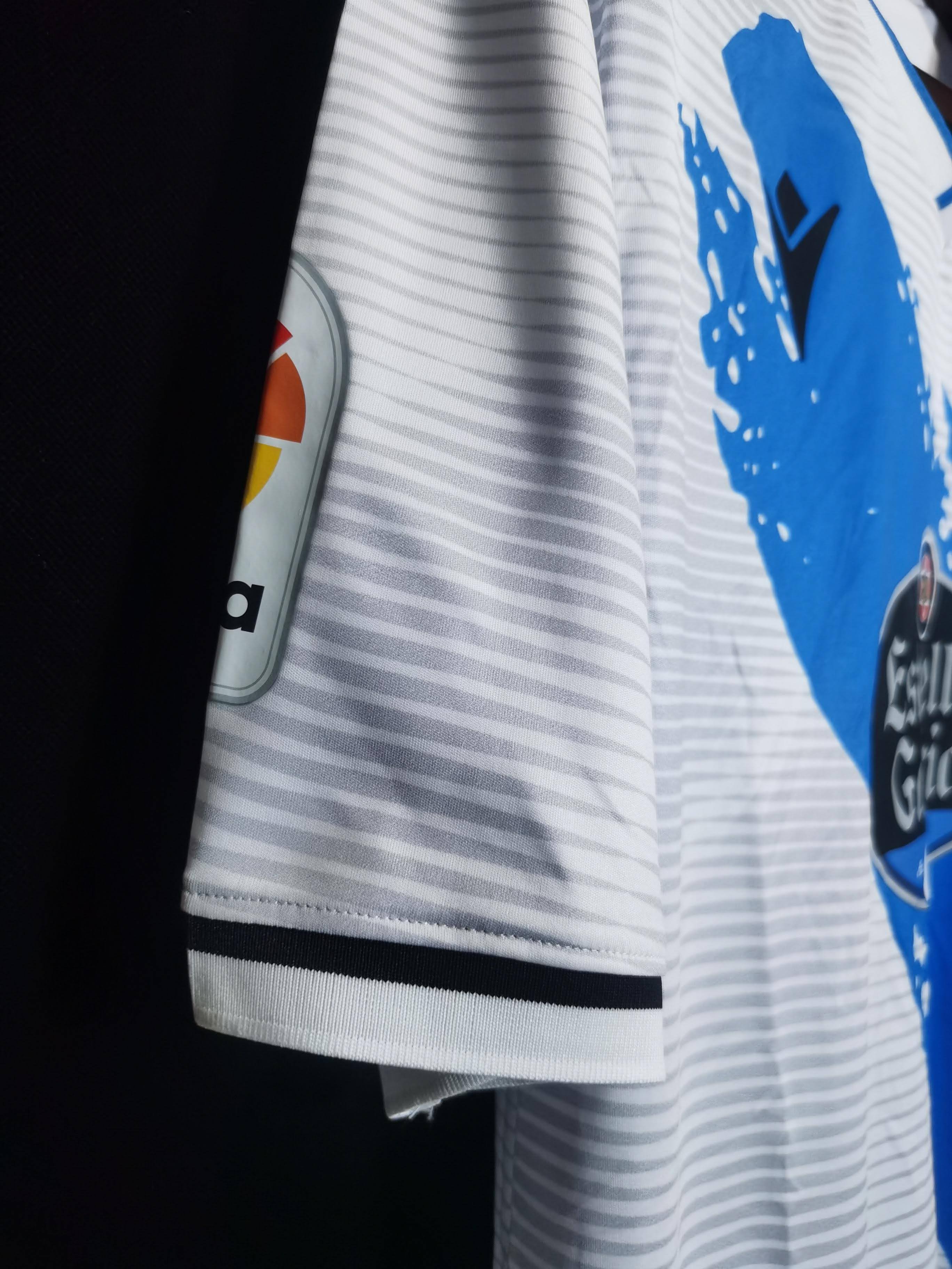 Deportivo La Coruña 20-21 Away
