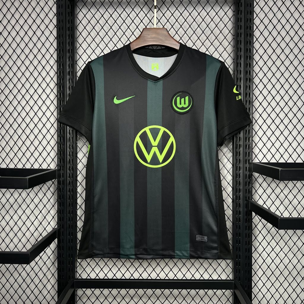 Wolfsburg 24/25 Away