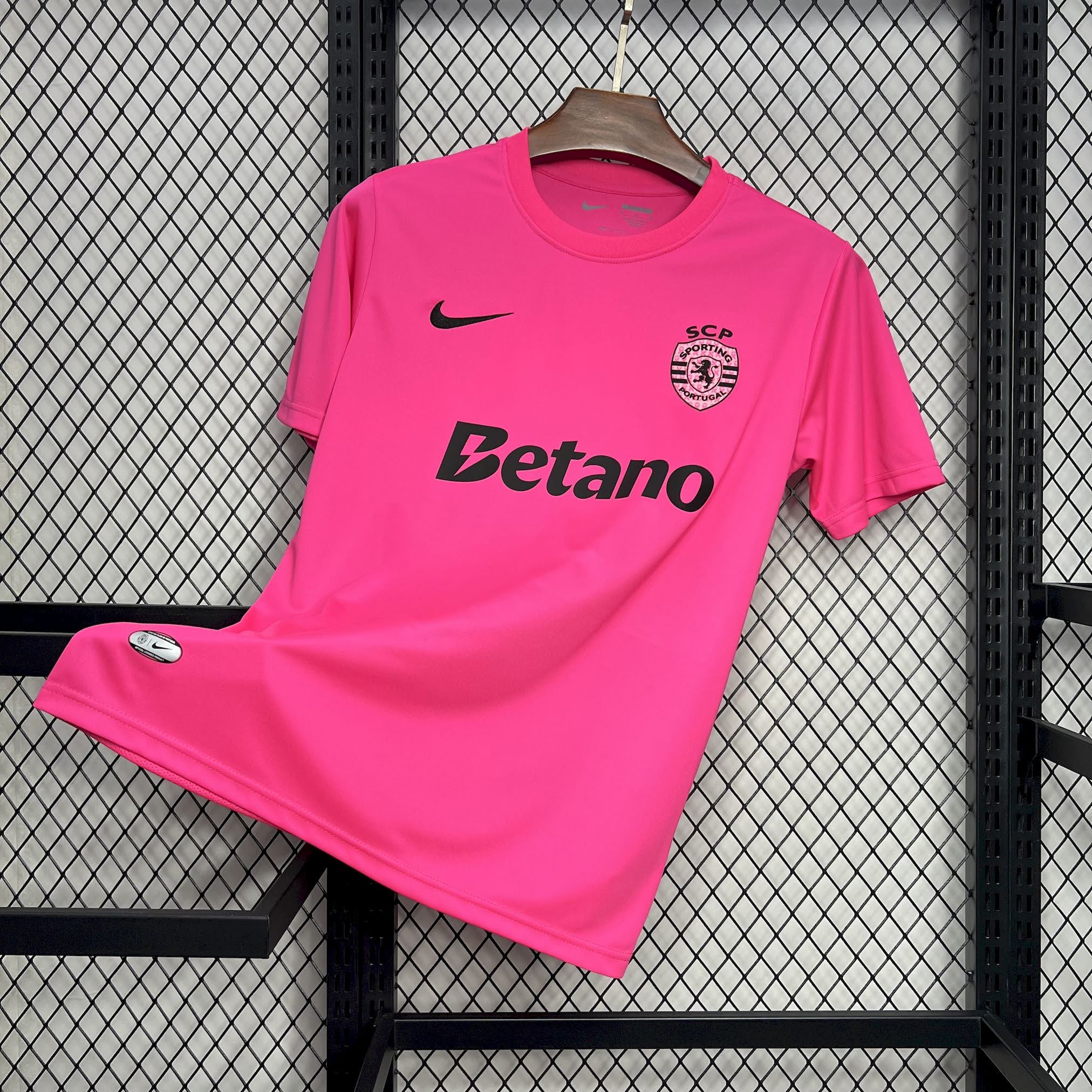 SPORTING CP KIT INFANTIL OUTUBRO ROSA 24/25