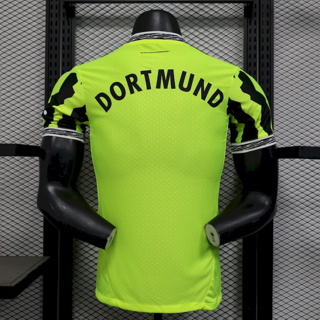 Borussia Dortmund 2025/26 Special Player