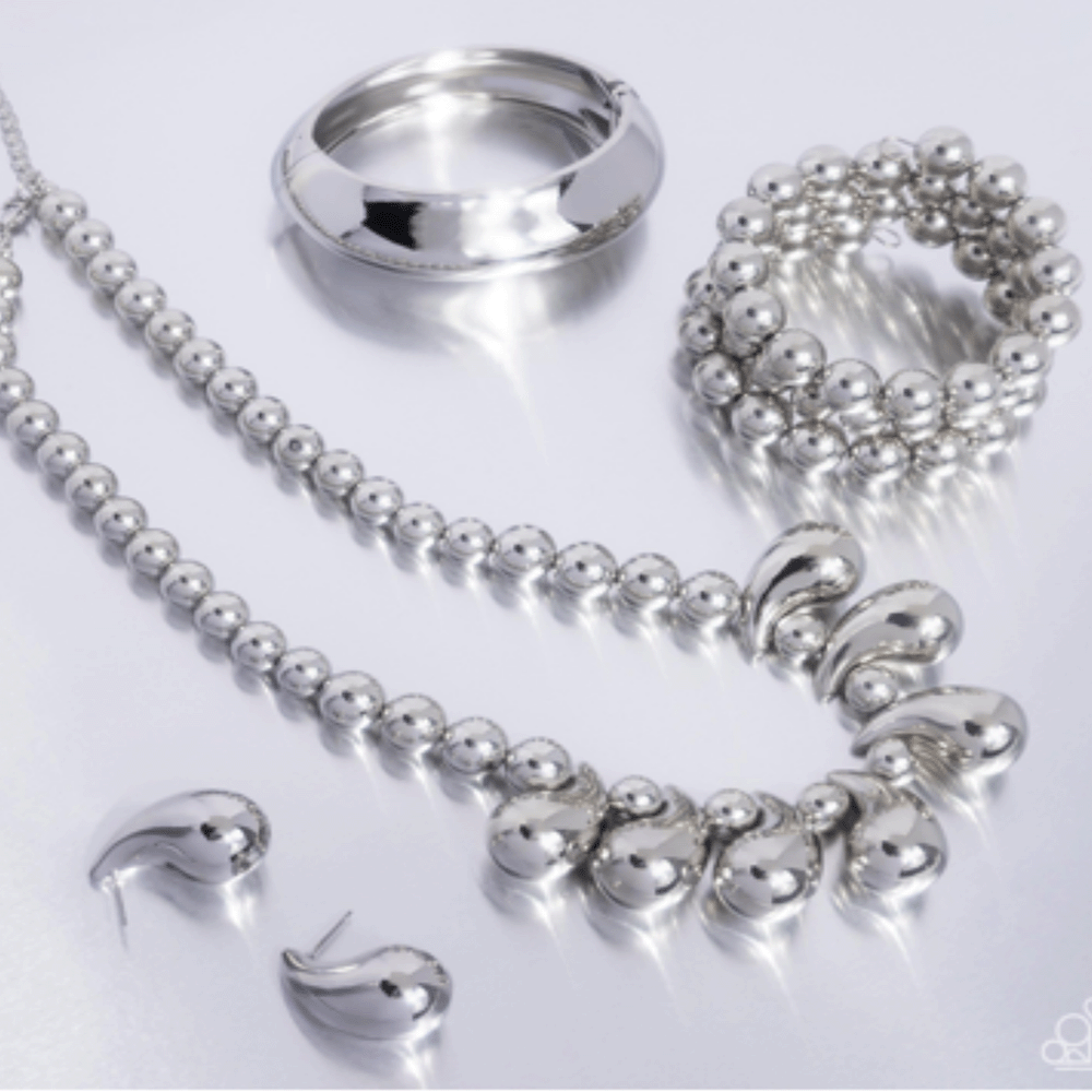 Elegant Silver Jewelry Set